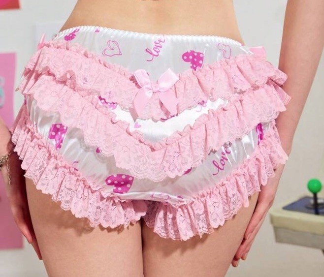 NEW XL Love Heart Satin & Tiered Lace, Pleated Ruffle, Multi-Tiered Cake Panties