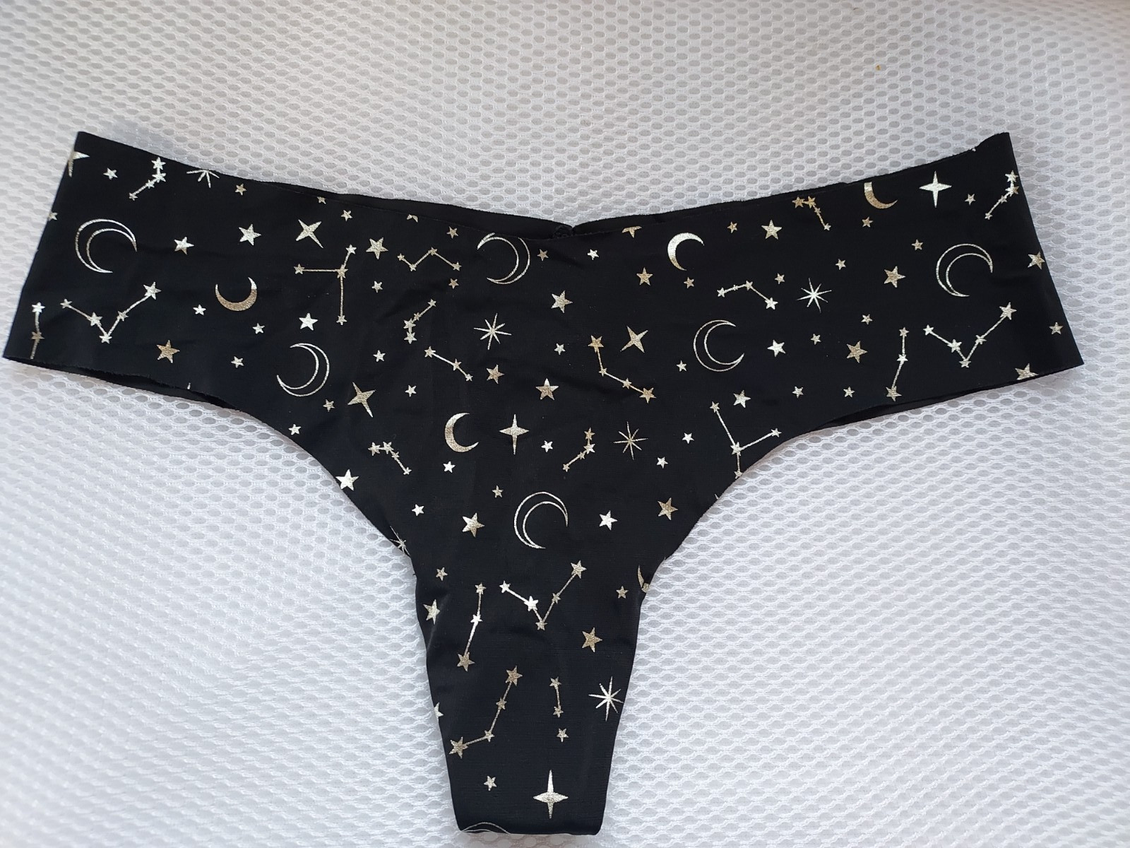 victoria secret pantie size s/p/ch 170/68a.