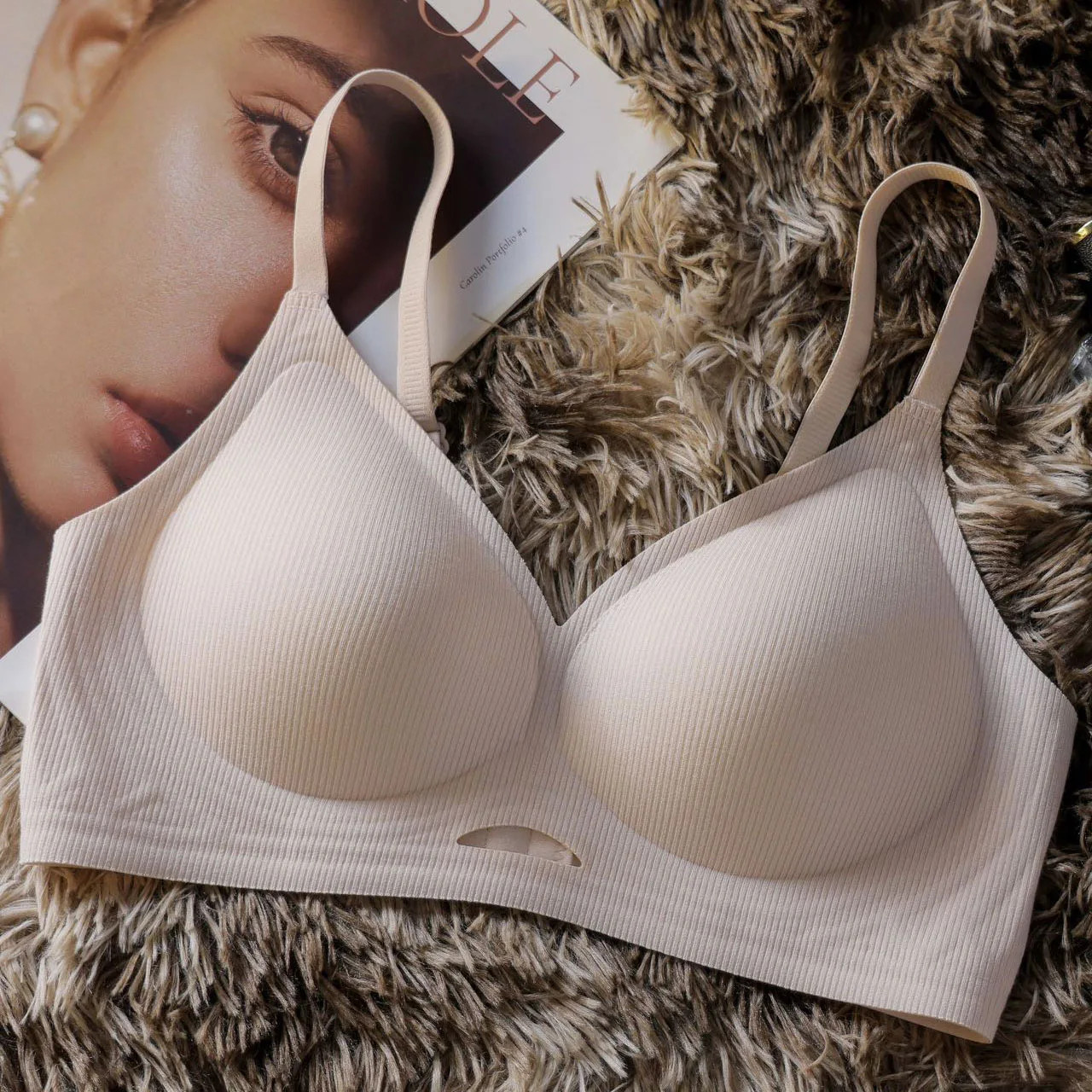 Seamless Push Up Sports Bra Women Wireless Breathable Hollow Bralette