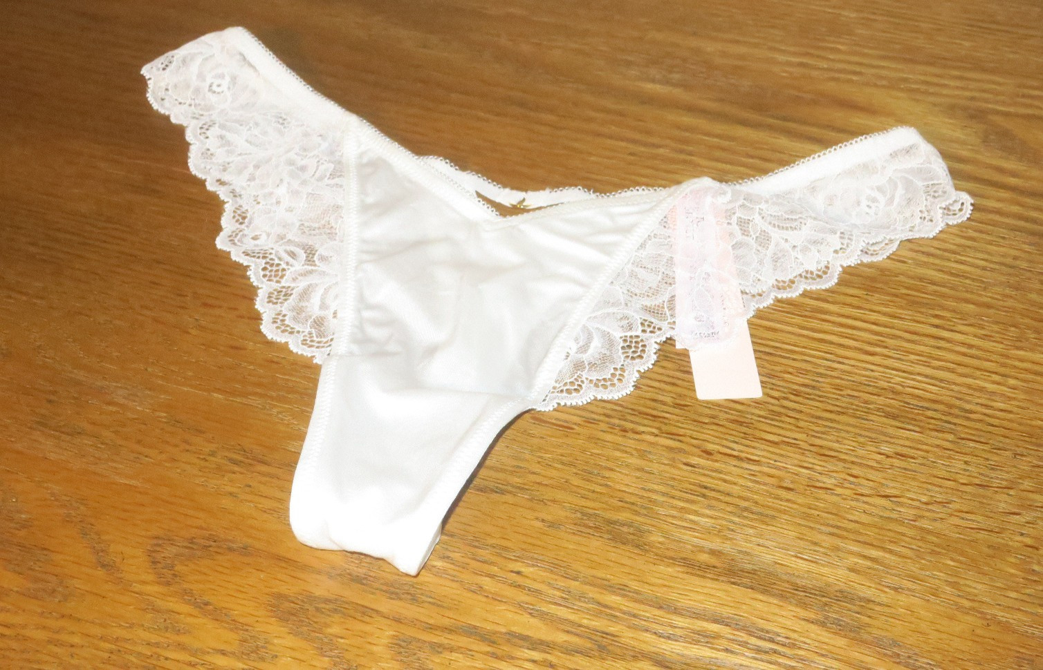 S ❤ VICTORIA’S SECRET ❤ THONG SATIN LACE ❤ WHITE BRIDE ❤ MID PANTIES