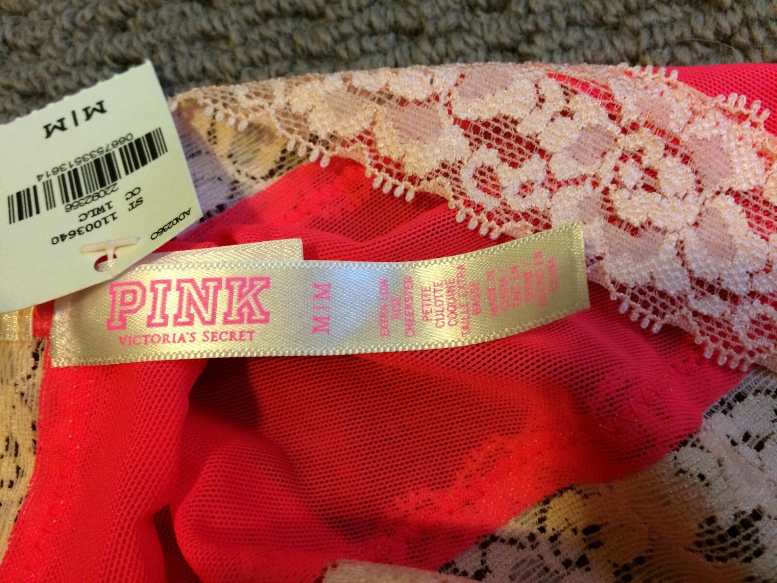 VICTORIAS SECRET PINK Extra Low Rise Cheekster Lace Panty Size Medium