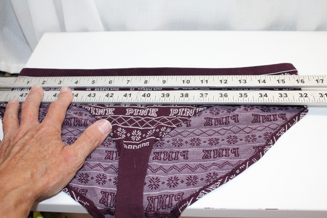 Victoria’s Secret PINK Logo Burgandy&White Snowflake Bikini Hipster Panties L