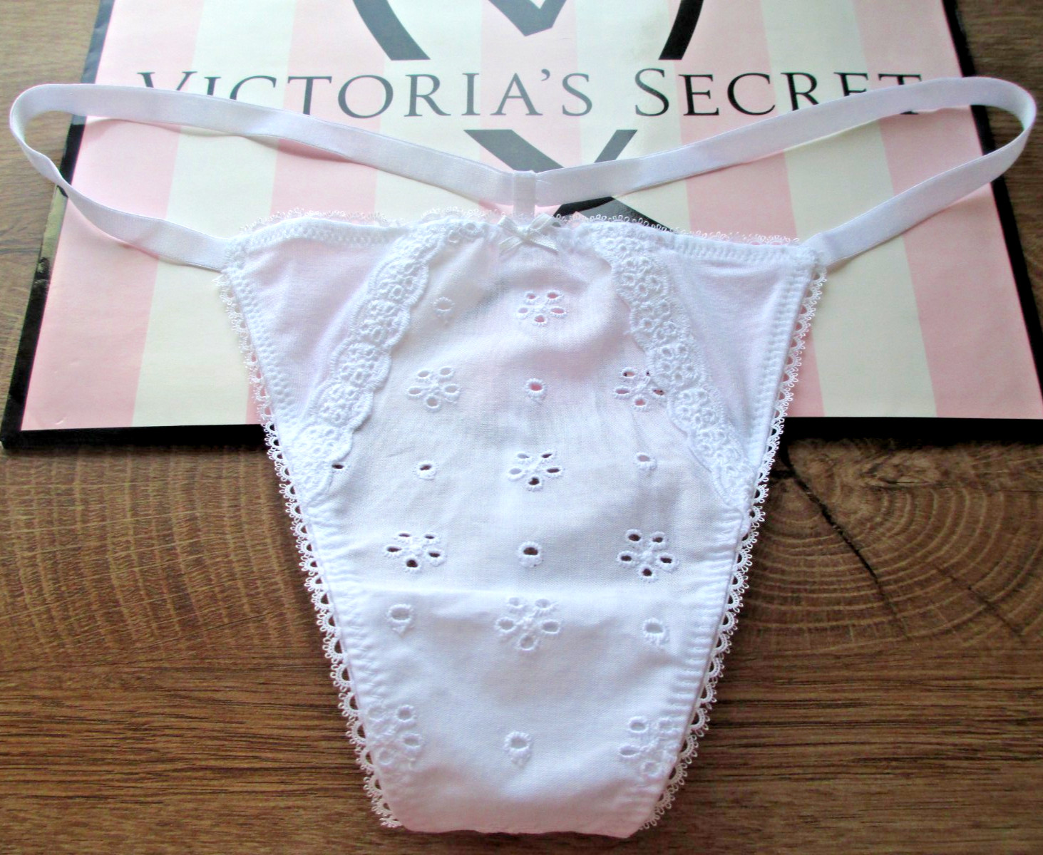 VICTORIA’S SECRET Eyelet Cotton V-String Thong Panty VS White S M L XL NWT