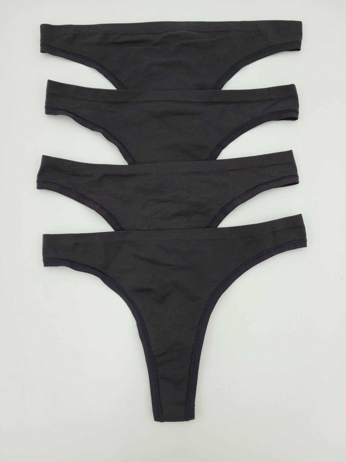 HANES THONG Size 6 Black Medium