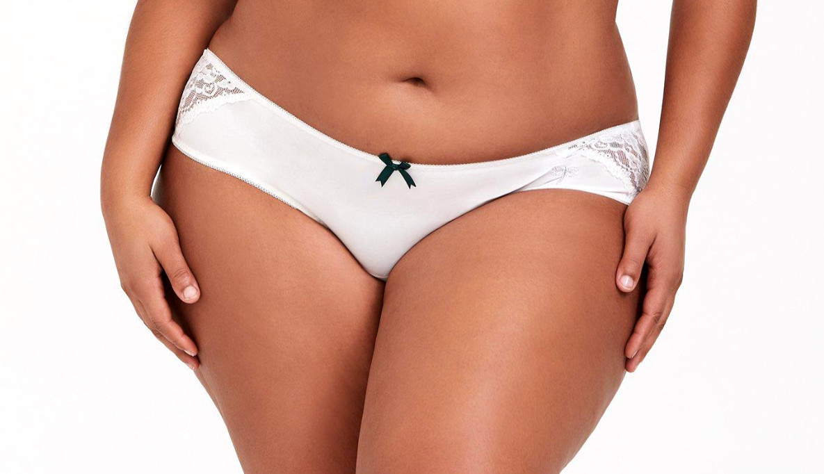Torrid Outlander White Cheeky Lace Dragonfly detail Panties Size 1 14-16 NWT