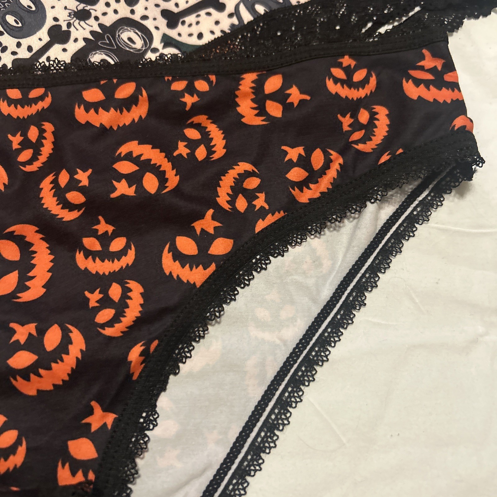 Morvia 3pk lace trim goth Skater Emo panties L Black Orange & White Skull Ghost