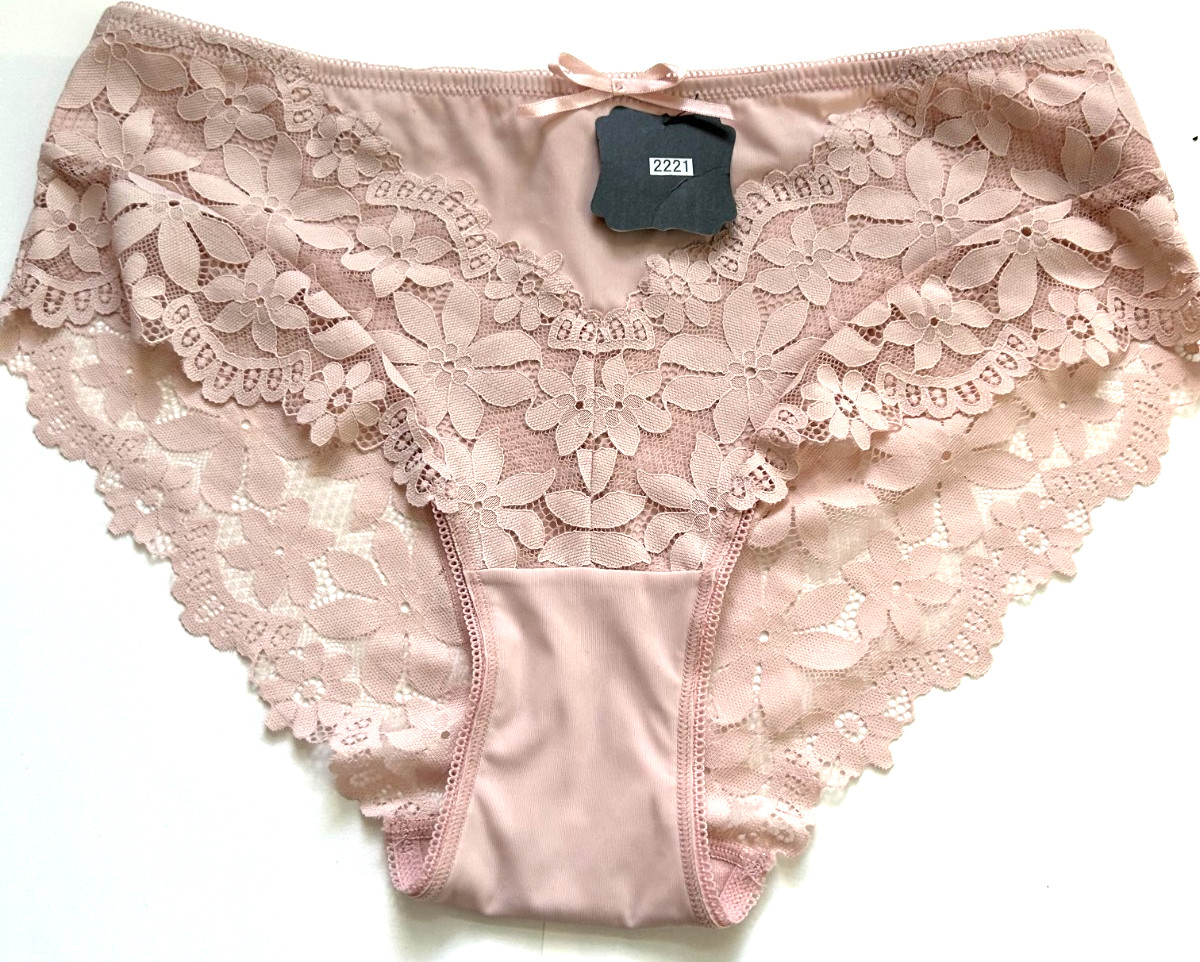 Women’s L/XL Pink Comfort Panties with Lace Elegant Bikini Panty with Lace