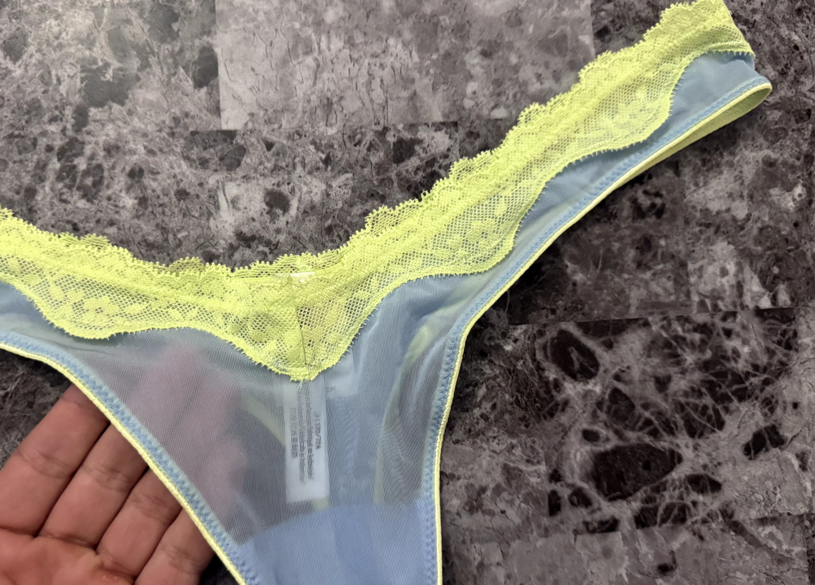 NWT VICTORIA’S SECRET PINK SHEER SMOOTH BLUE CITRON LACE THONG PANTIES