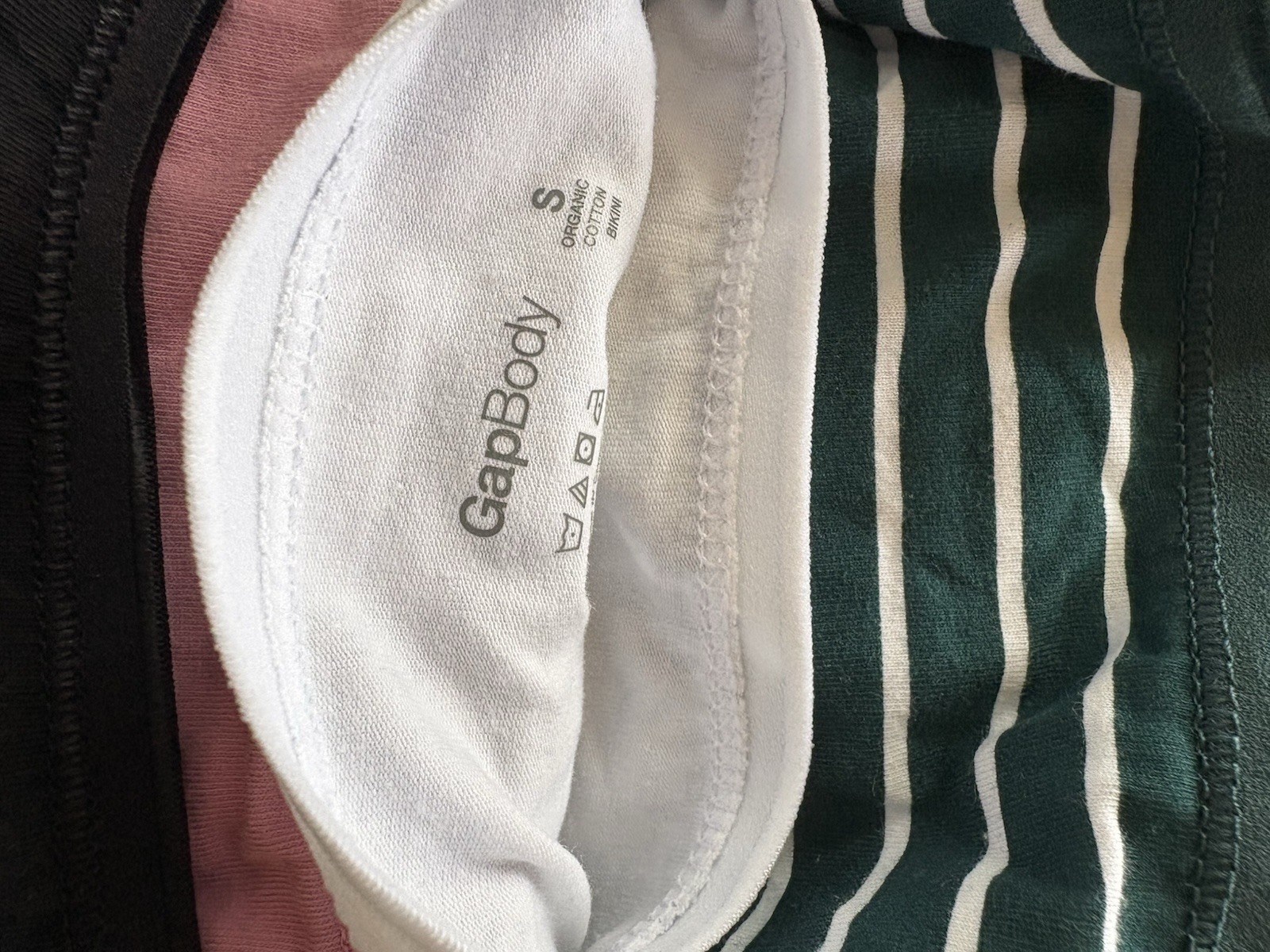 GapBody Bikini Panties Lot of 8 Size S Mixed Colors/Patterns New Damaged Pkgs