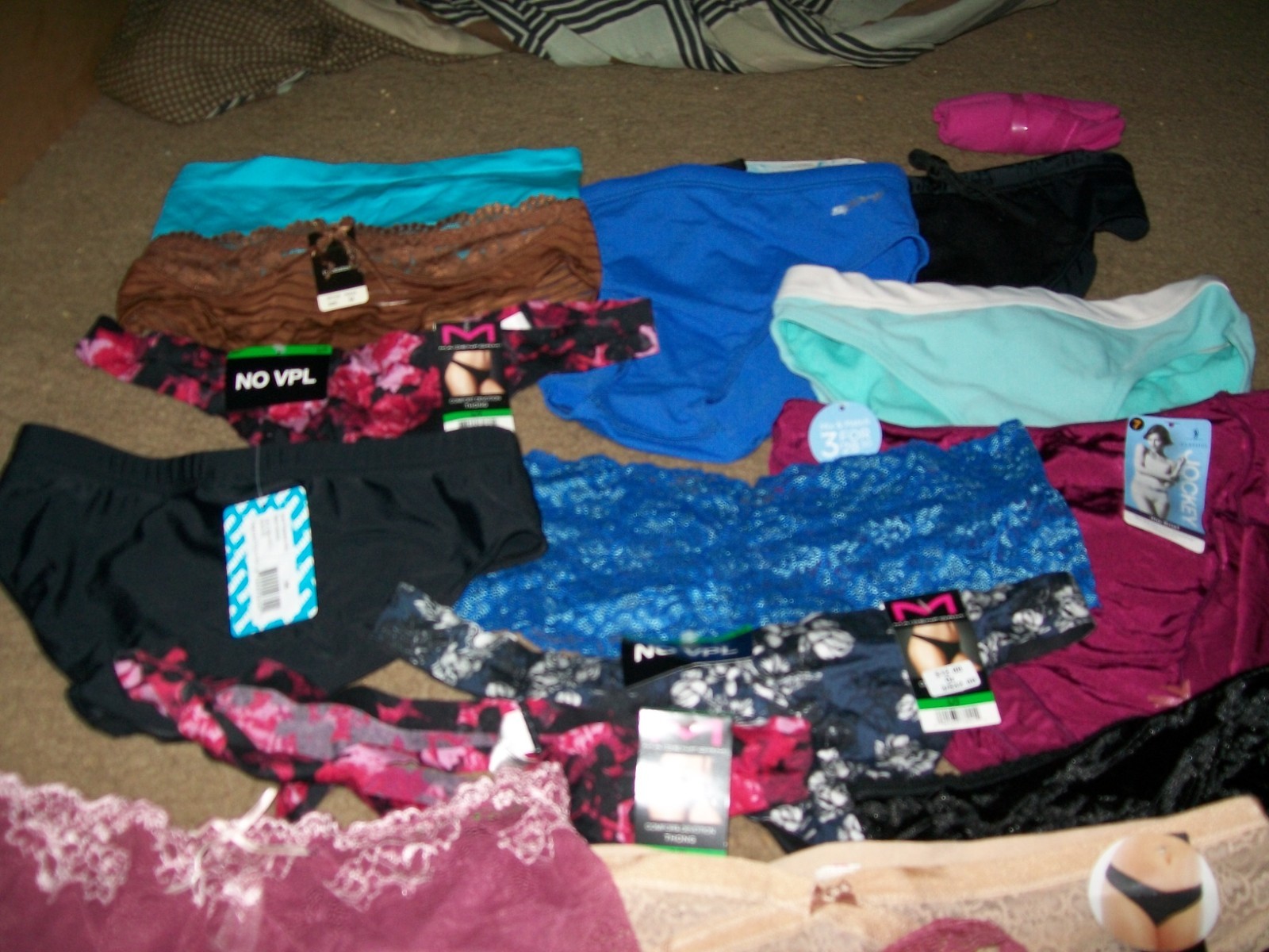 NEW PANTIES,LOT OF MIXED NEW LADIES UNDERWEAR
