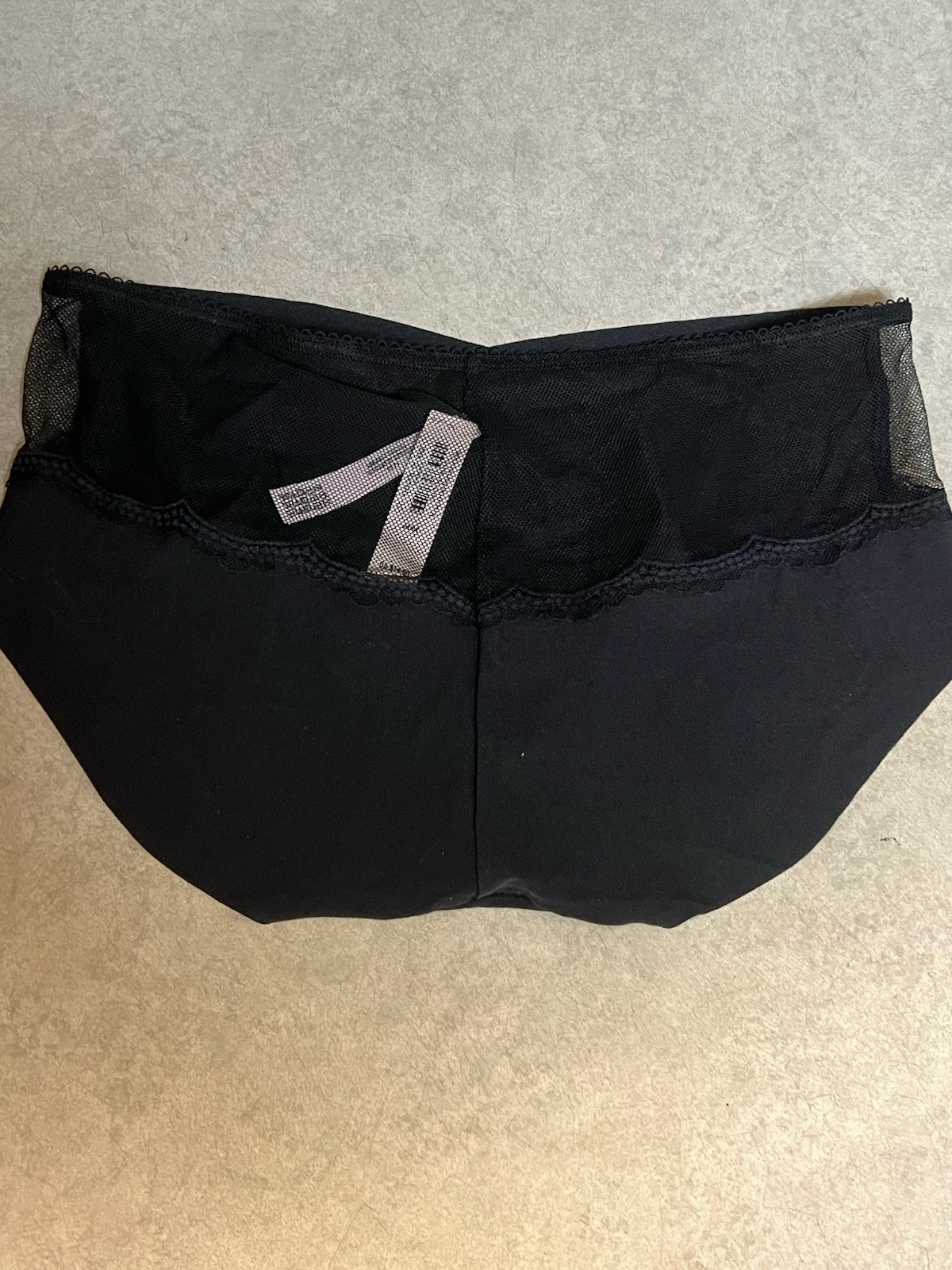 NEW VICTORIAS SECRET BLACK SZ MED HIPHUGGER/HIPSTER PANTIE RETAILS $14.50