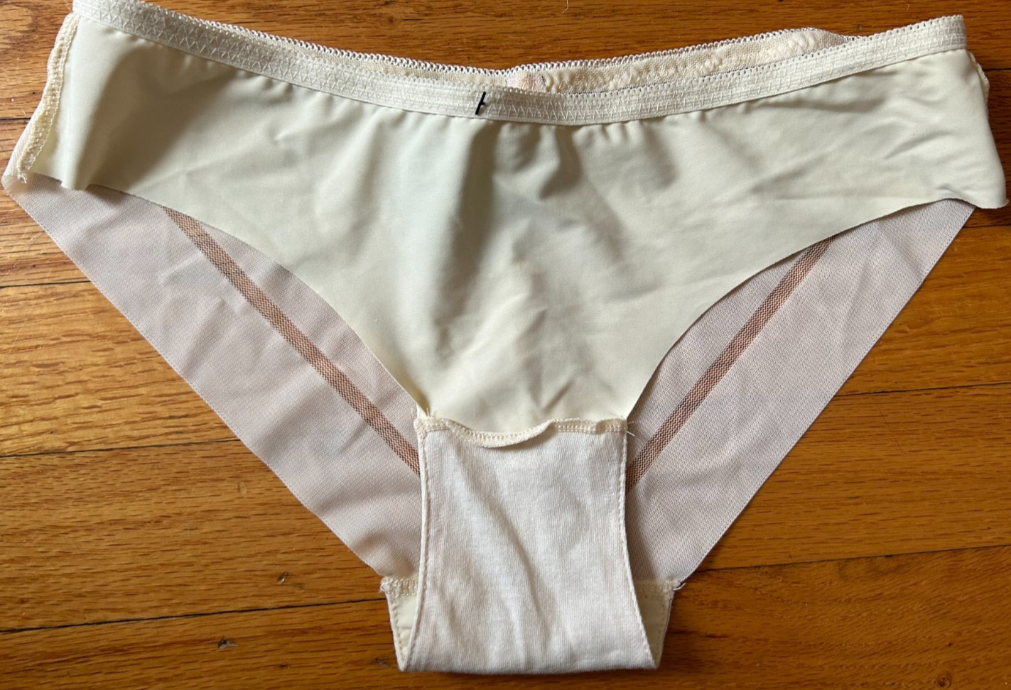 Womens S Nude Beige Seamless Panties Mid Rise Mesh Bikini Underwear Comfort M