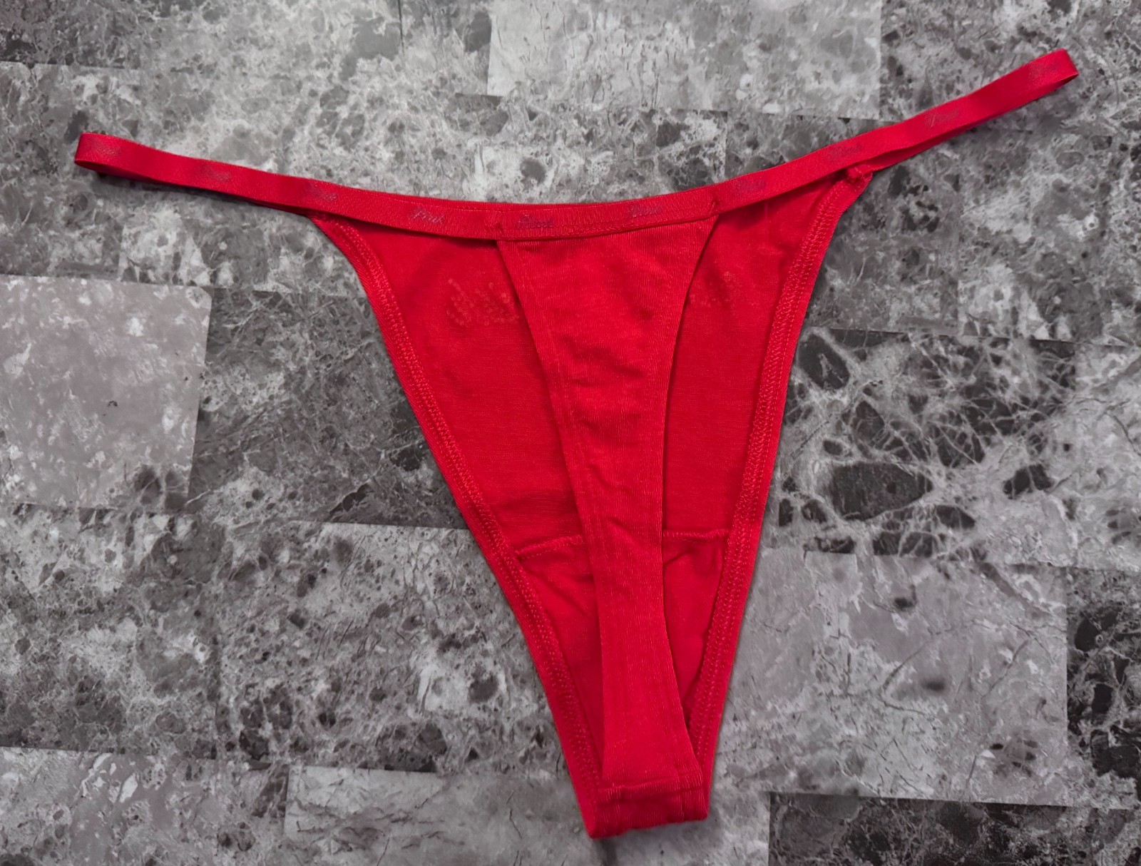 VICTORIA’S SECRET PINK RED NAUGHTY ISH LOGO SIDE STRAP HIGH LEG THONG PANTIES
