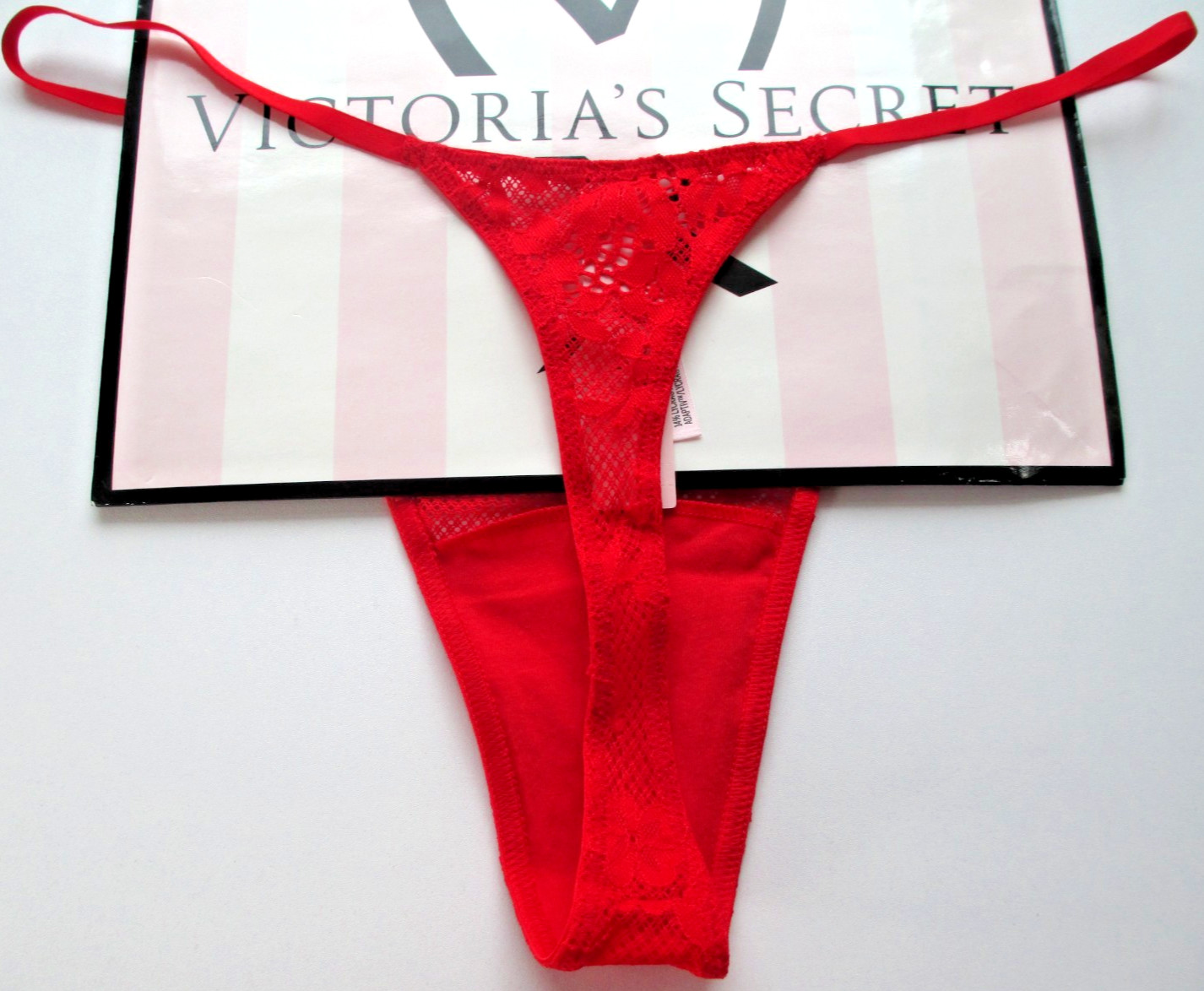 VICTORIA’S SECRET DREAM ANGELS Thong Panty XL Red NWT Lace VS Hardware Heart
