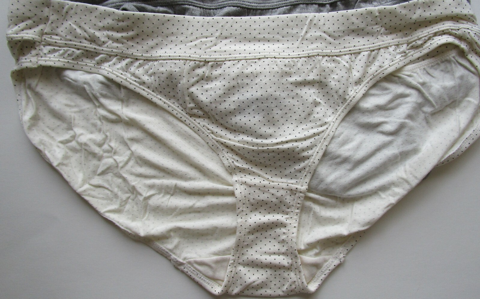 Bali Comfort Revolution Bikini 3 Pack Style DFSBK3 Size 2XL/9 NWT Retail $28