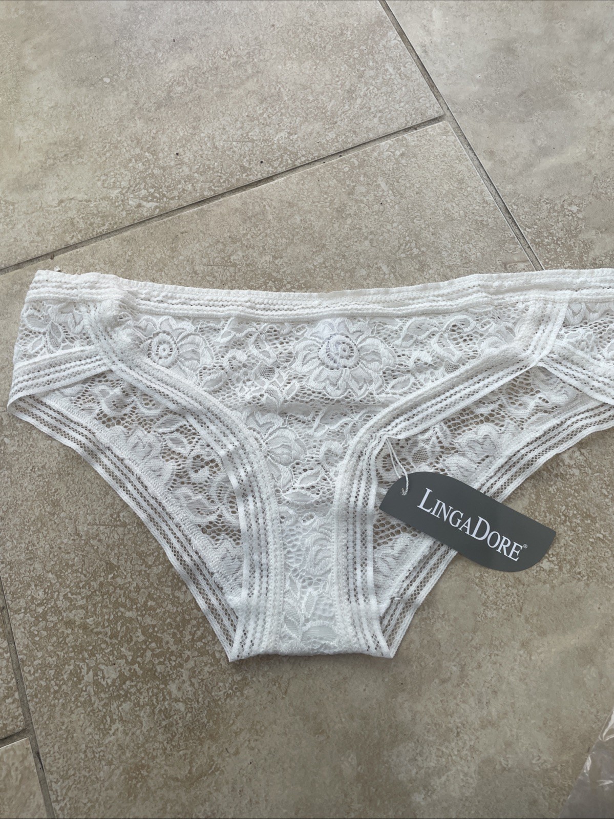 BNWT Ladies Lingadore Cream Lace knickers size UK 16 XL.Rrp £16.00 Now £4.99