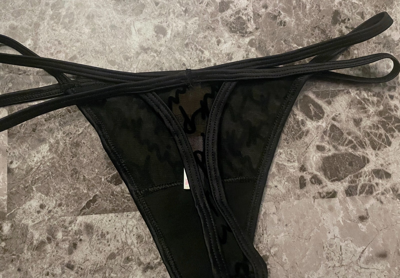 NWT VICTORIA’S SECRET PINK BLACK VELVET LOGO DOUBLE STRAPPY SIDE THONG PANTIES