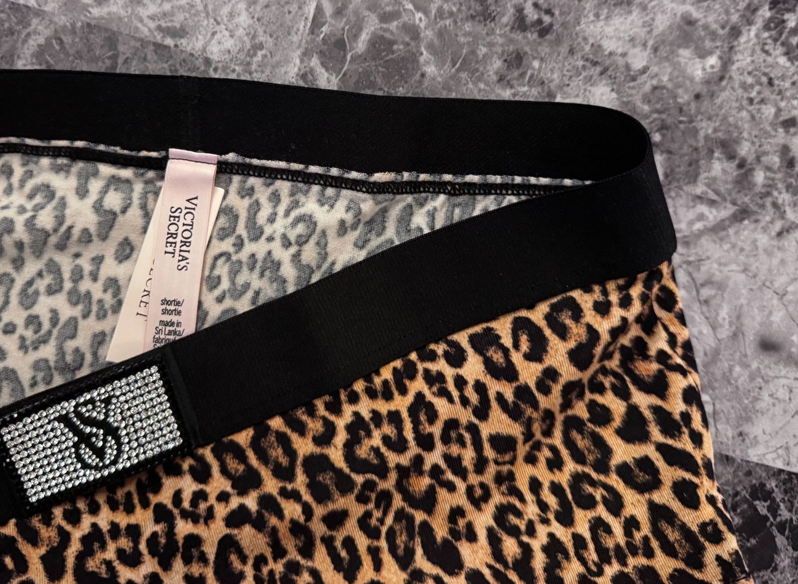 NWT VICTORIA’S SECRET LEOPARD RHINESTONE SHINE PATCH THICK BAND BOYSHORT PANTIES