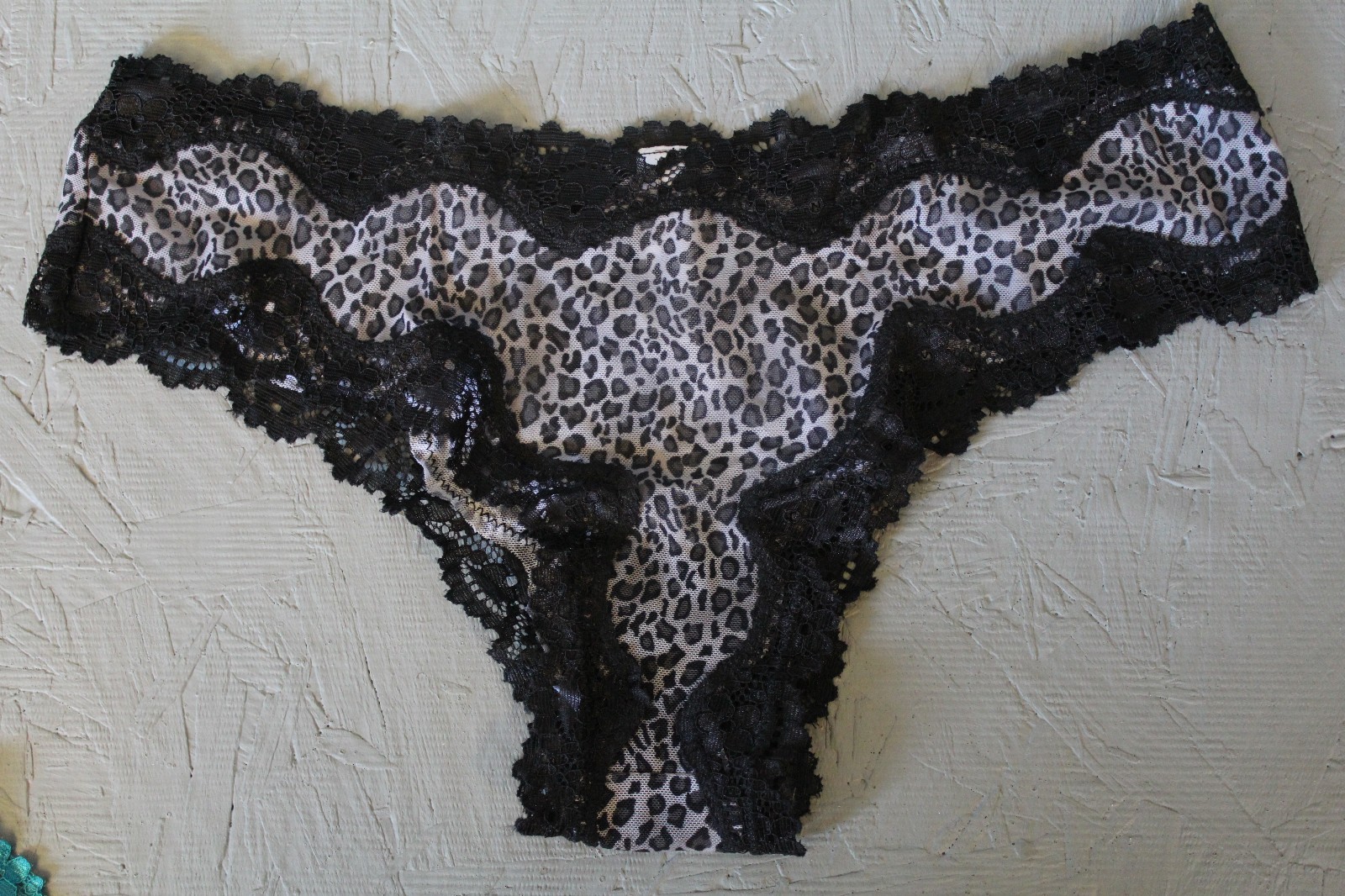 Affinitas Intimates 3 Pack Hipster Nylon Animal Print Leopard One Size 4-8 NEW