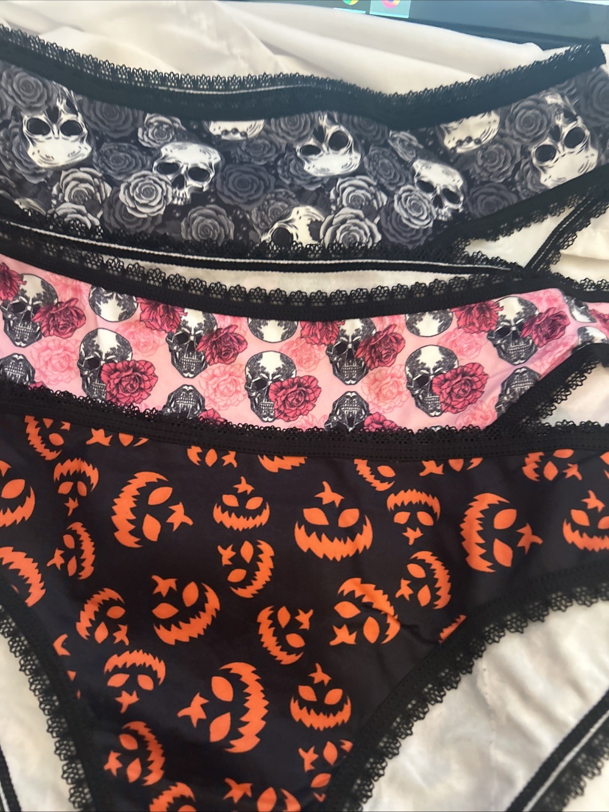 Morvia 3pk lace trim goth Skater Emo Goth panties L Black Orange Pink Skull Jack