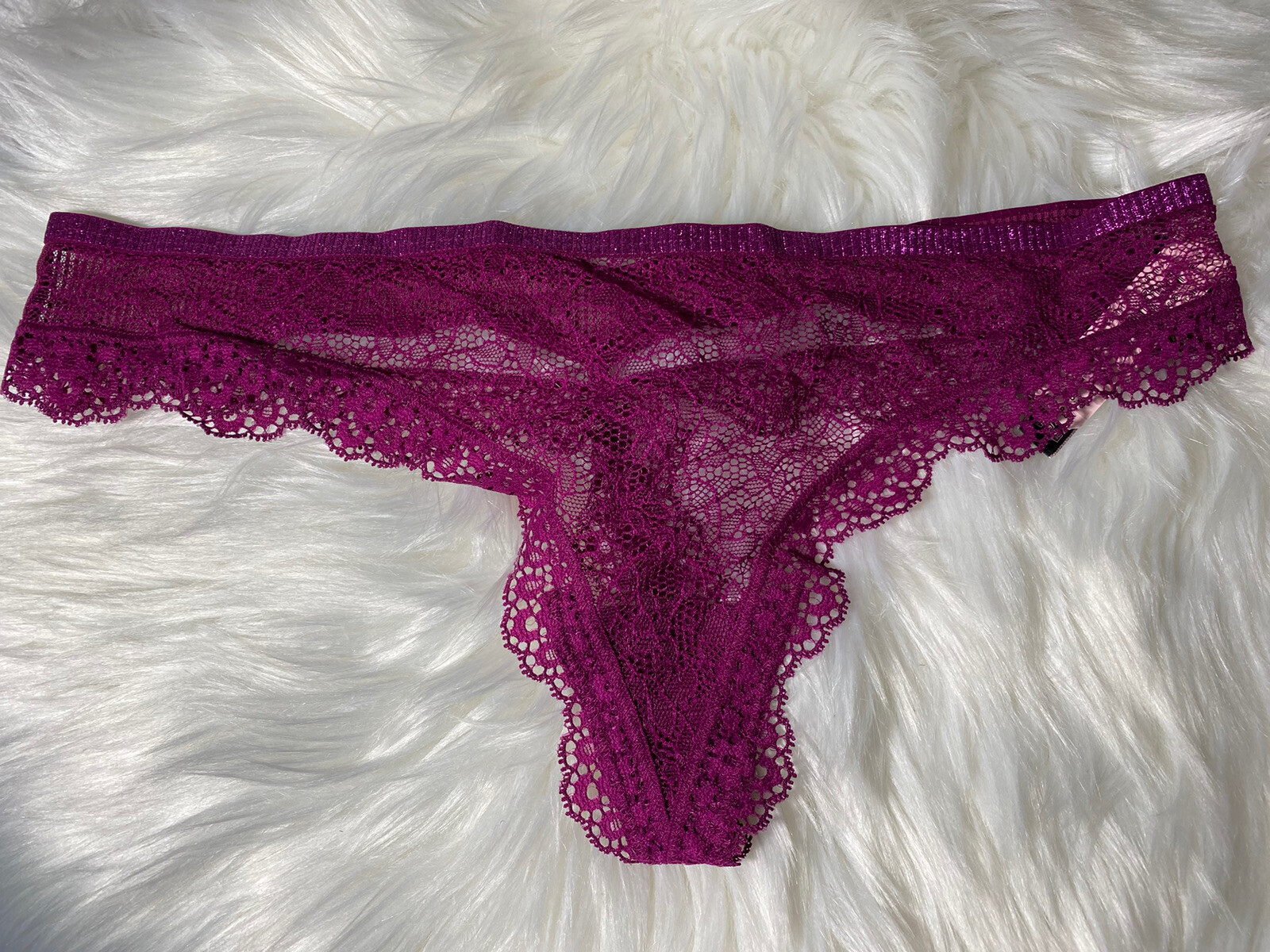 NWT VICTORIA’S SECRET VERY SEXY M Magenta Sheer Mesh Cutout Thong Panty