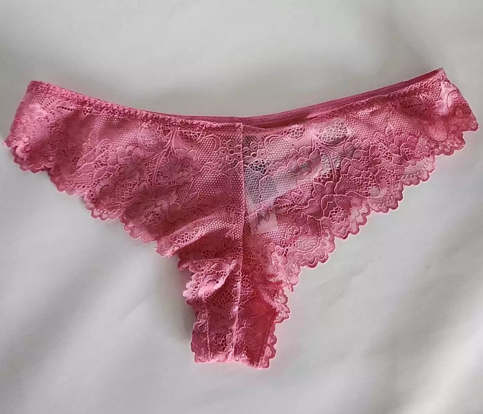 Triumph Touch of Pink Brazilian Thong 2 P Pink (7210/6W)