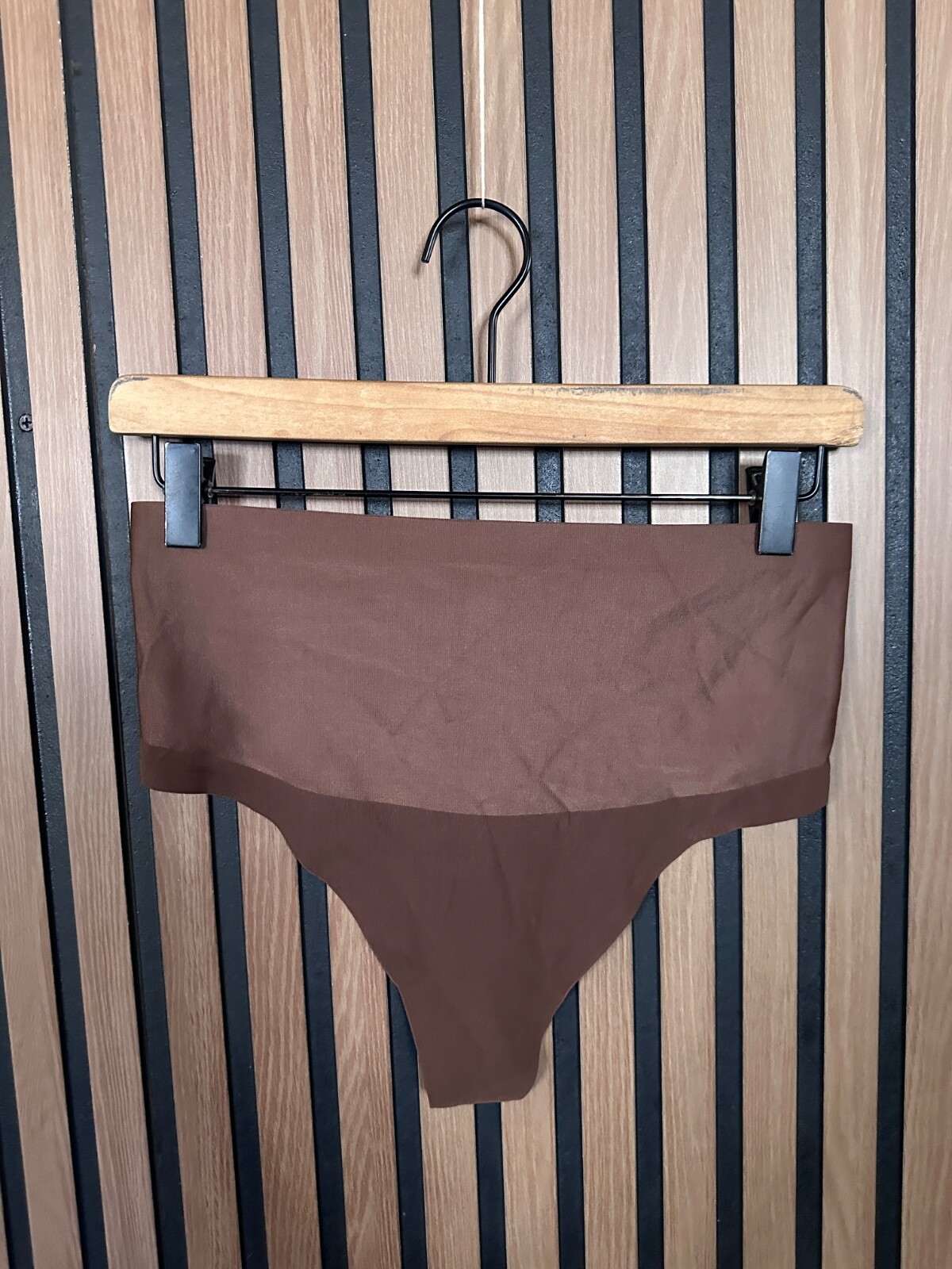 New Victoria’s Secret Panties Large Dark Brown Body High Rise Soothing Thong