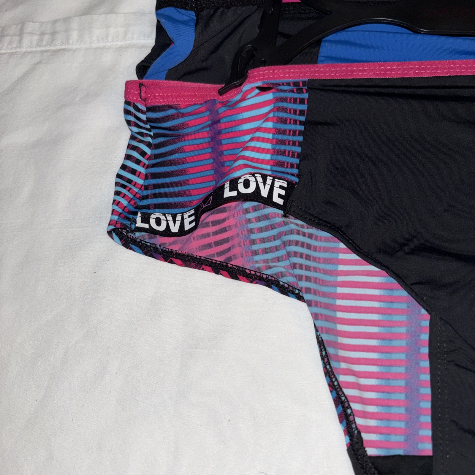 Material Girl 3 Pk Hipster Bikini Panties Women’s Large NWT Nylon Spandex