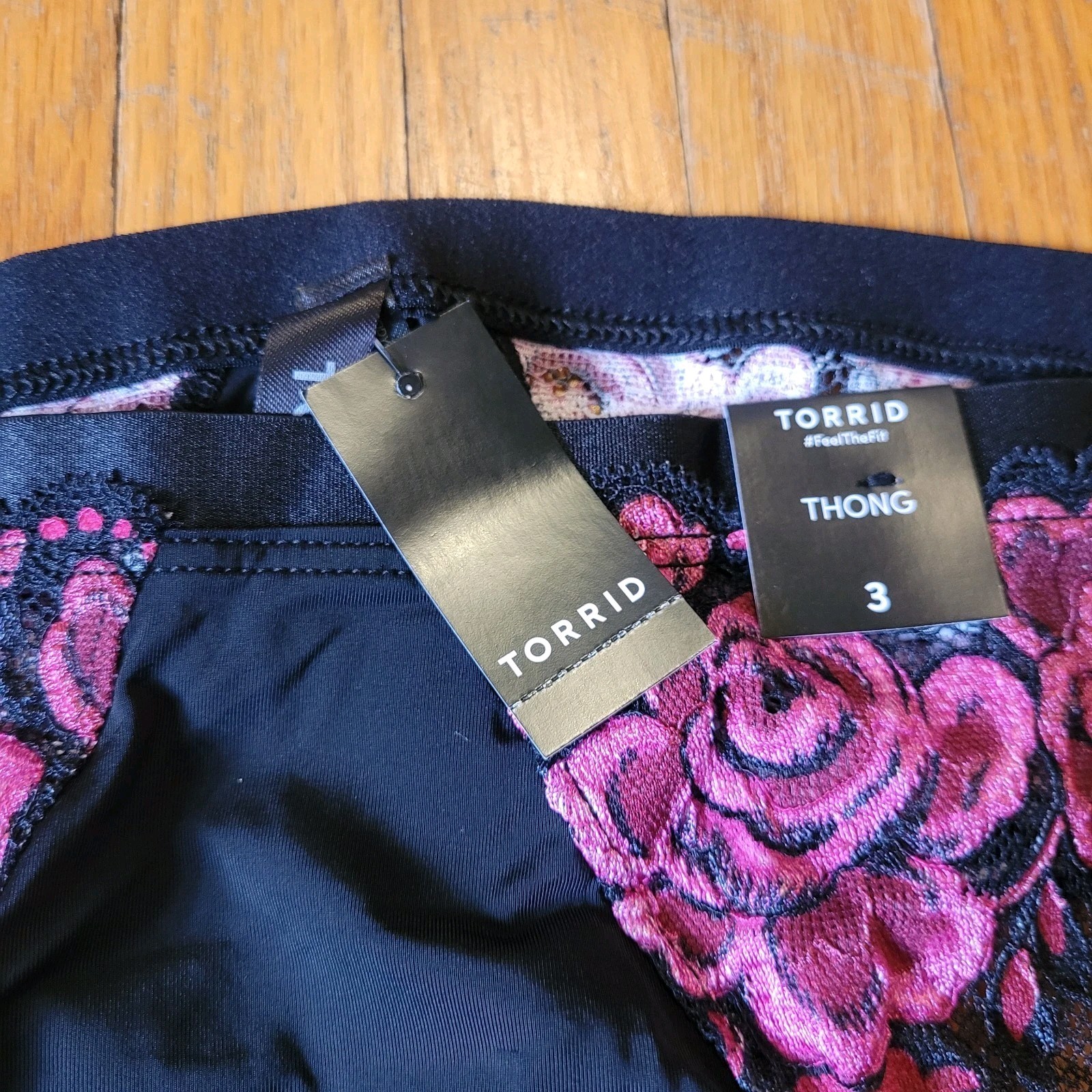 NWT Torrid Sz 3X Black Dark Romance Lace Mid Rise Thong Panty Rose Lace Plus