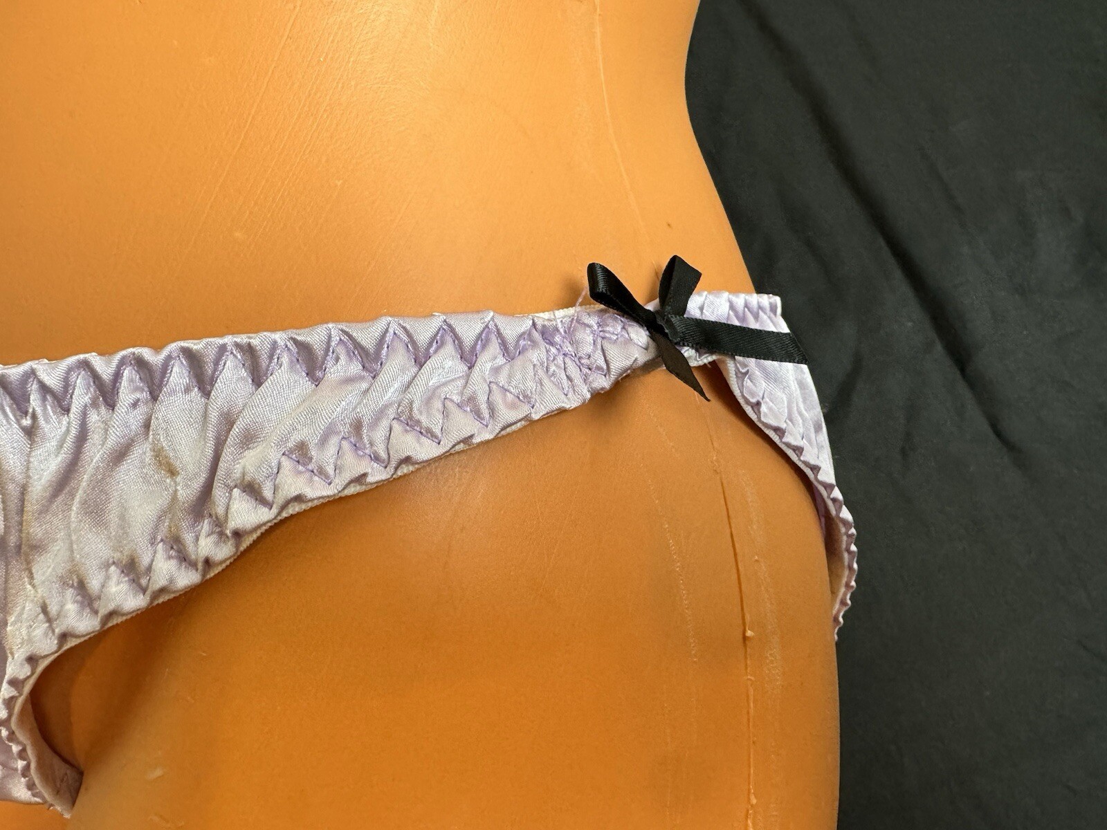 Lavender Purple Ruched Satin Bikini Panties Black String Bows On Hip Side Sz M