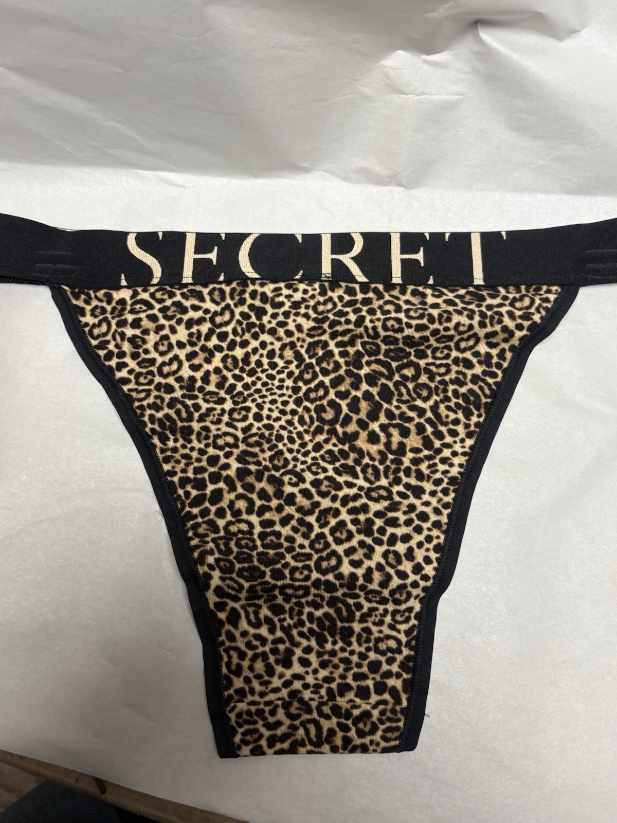 VICTORIA SECERT LOGO WAISTBAND Set Of 4 Assorted Colors Size M