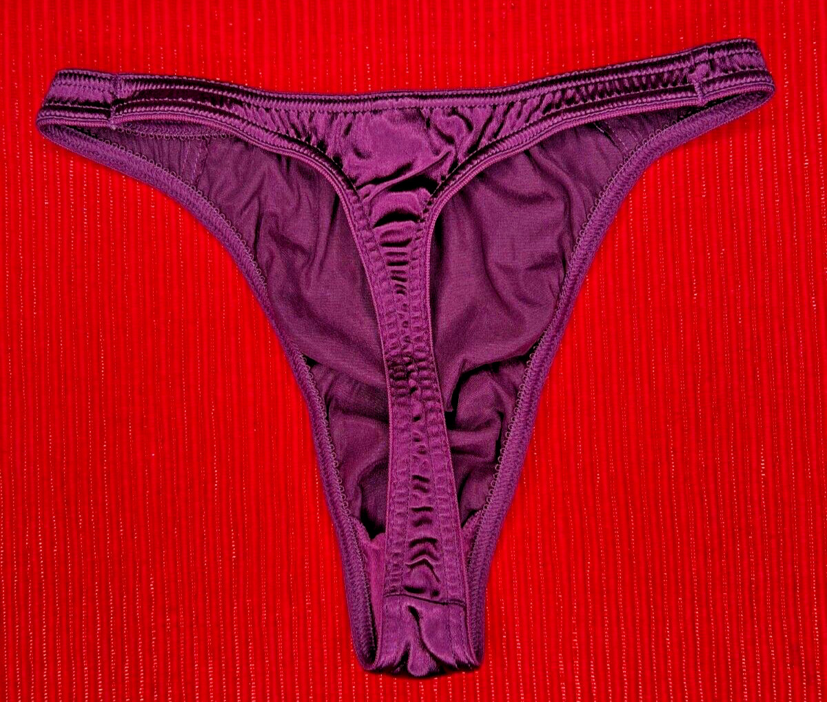 NWOT 1998 Vintage Victoria’s Secret Second Skin Satin Thong RARE!! Dated 03/98