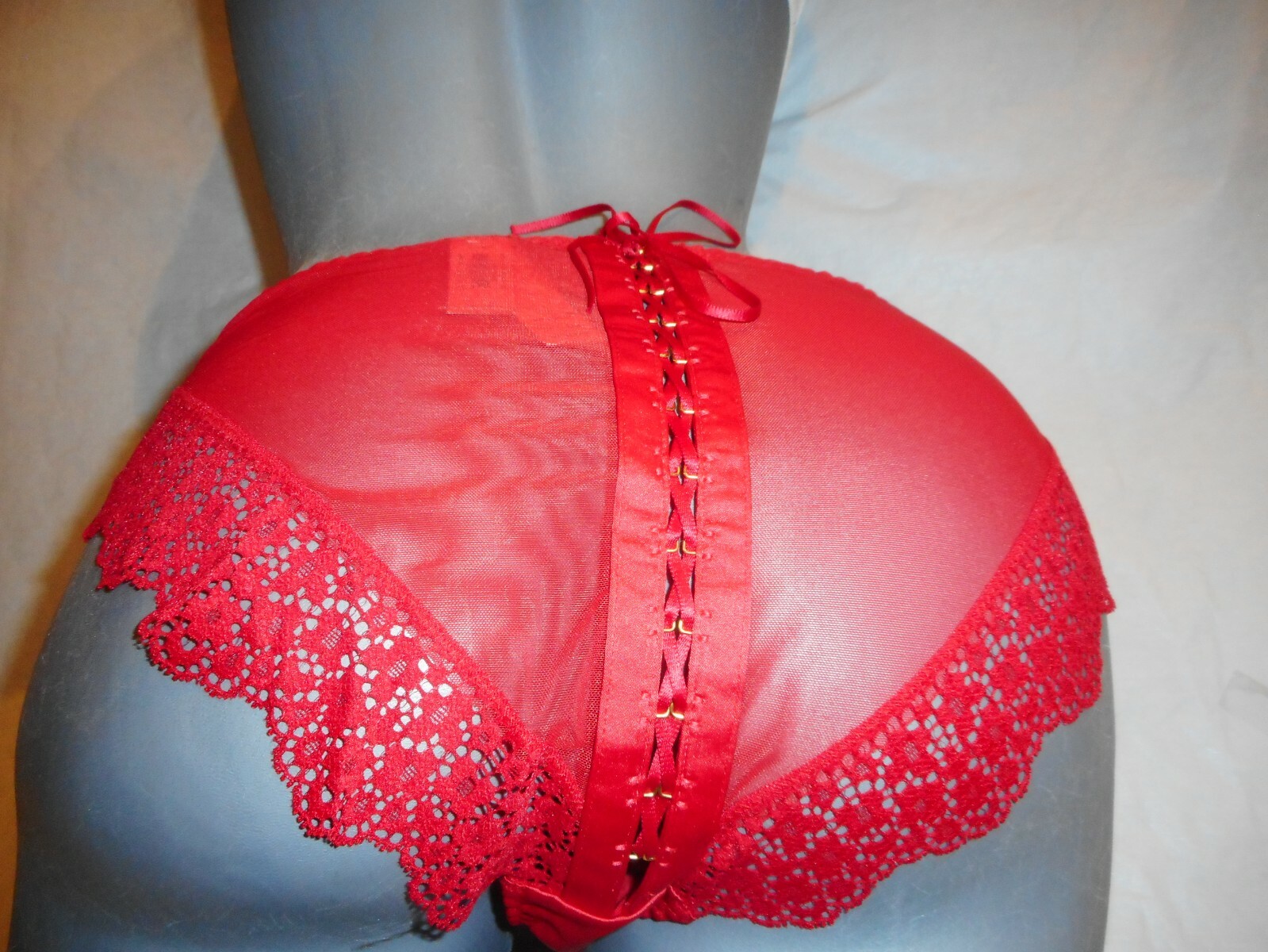 N/W/T Victoria’s Secret Very Sexy Red Bikini Panty SIZE LARGE
