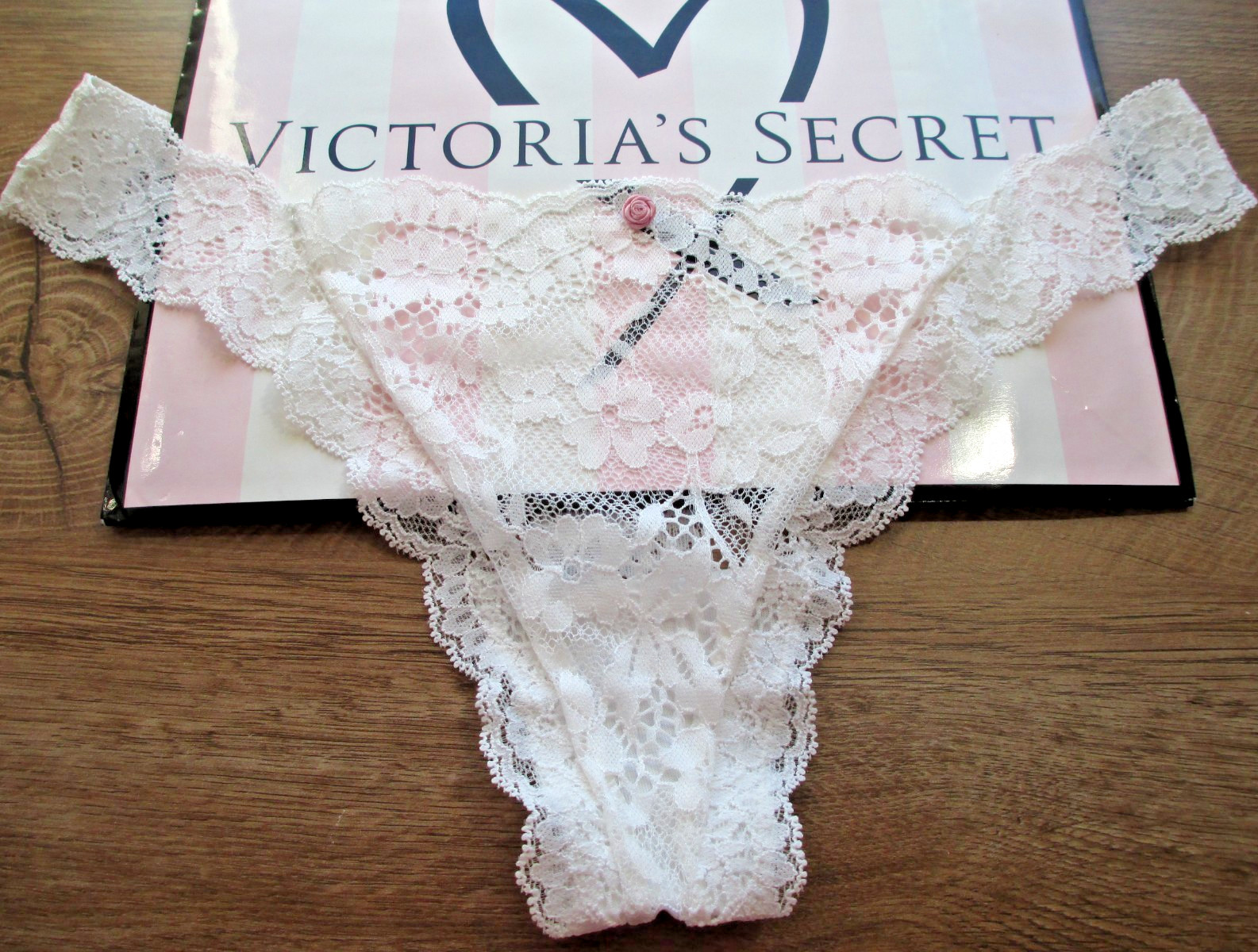 VICTORIA’S SECRET DREAM ANGELS Thong Panty VS Coconut White S M L XL Lace NWT