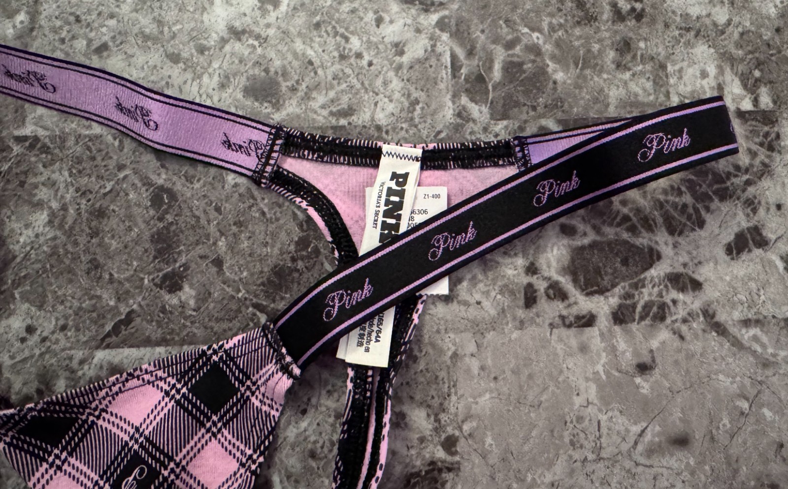 NWT VICTORIA’S SECRET PINK PLAID HEART MICRO TINY LOGO SIDE STRAPS THONG PANTIES