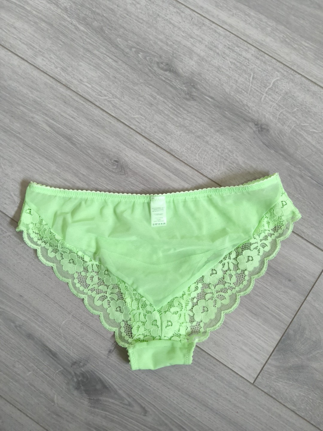 BNWOT Sainsburys TU Bright Green Lace Trim Briefs Size 12