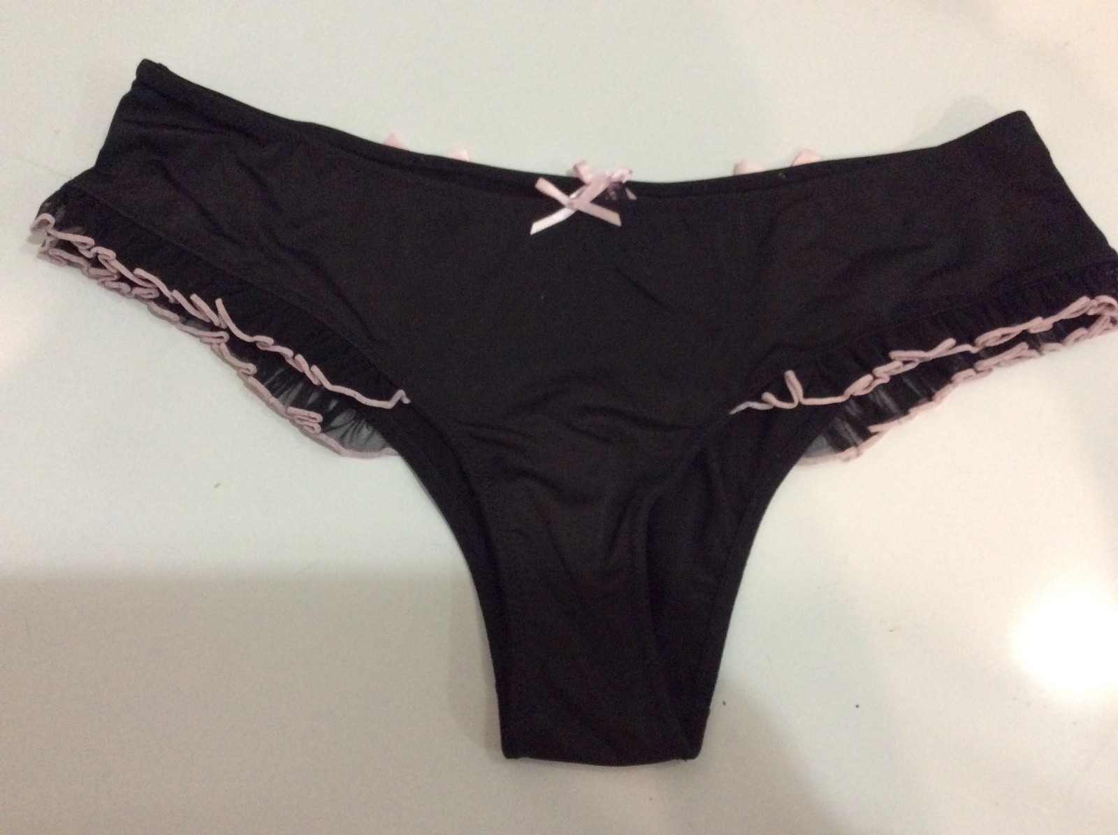Vintage 2008 Victoria Secret Sexy Little Things Black Cheeky Flutter Size S