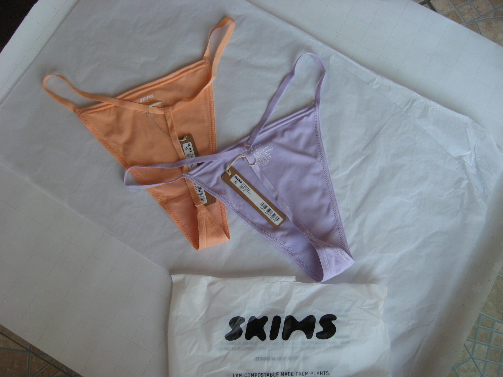 Woman 2 new tag SKIMS LILY Lavender & Nectar Peach T String Thongs size XL