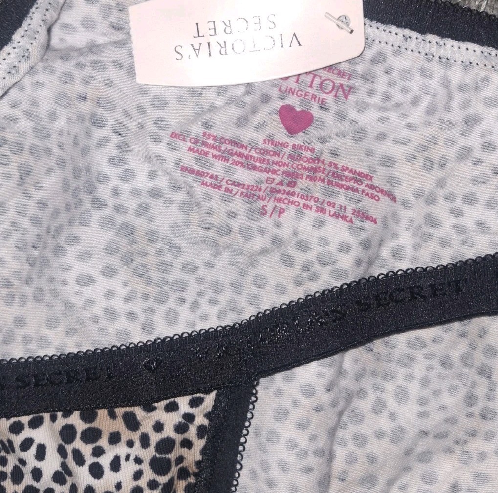 NeW Vs 2011 cotton logo string bikini Panty Size Small Leopard