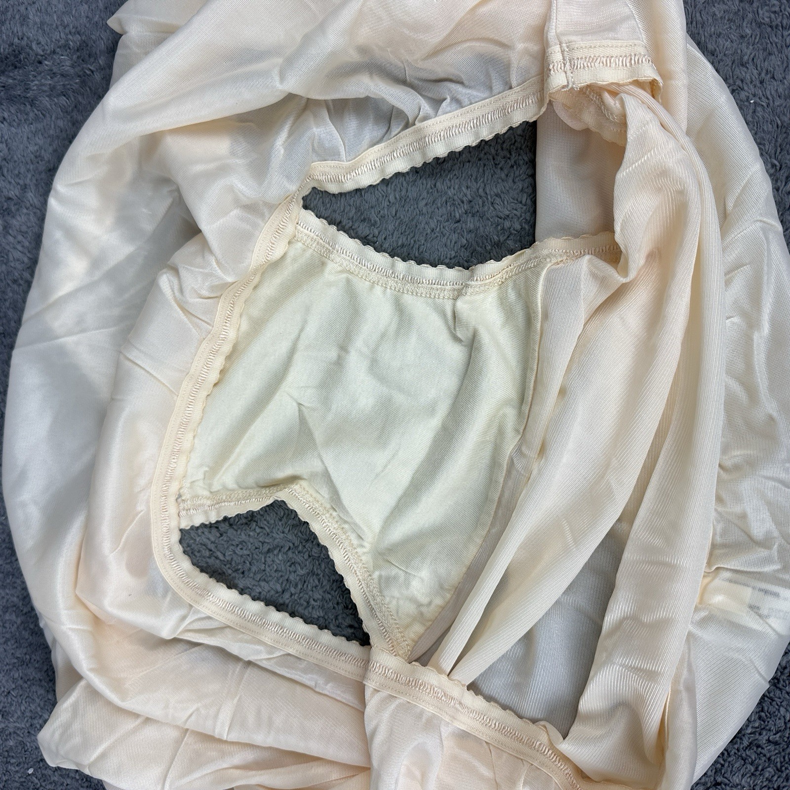3 PAIR Bali Vintage Full Cut Silky Nylon Panties Mocha Briefs 23467 Size 14 NEW