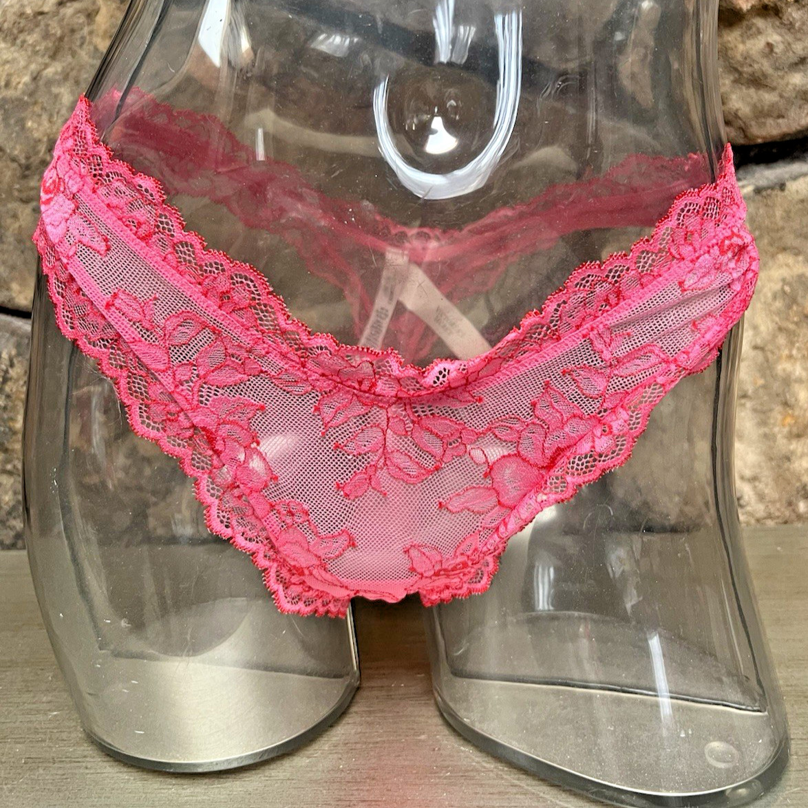 Victoria’s Secret Rose Lace High Leg THONG Panty Sz S ROSE GARDEN NWT$18.95
