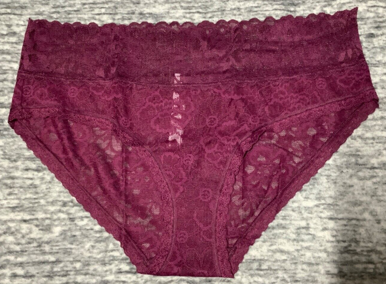 Victoria’s Secret Floral Lace Hiphugger Hipster Panties Kir Burgundy Maroon L