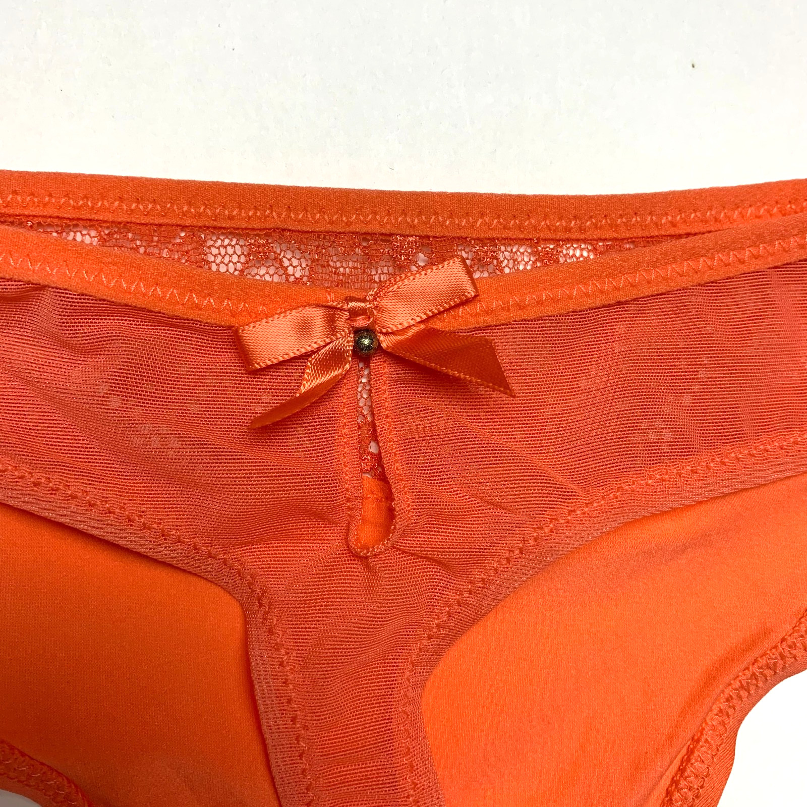 NWT Marie Jo Pearl Floral Scalloped Lace Thong Panty Keyhole Small Coral Orange
