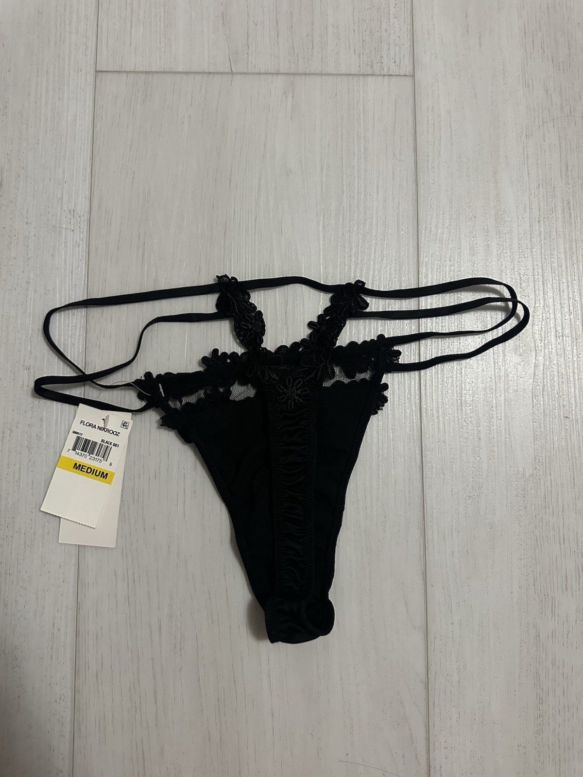 NWT Flora Nikrooz – Showstopper Thong Satin Sz M Black Double Side Strap