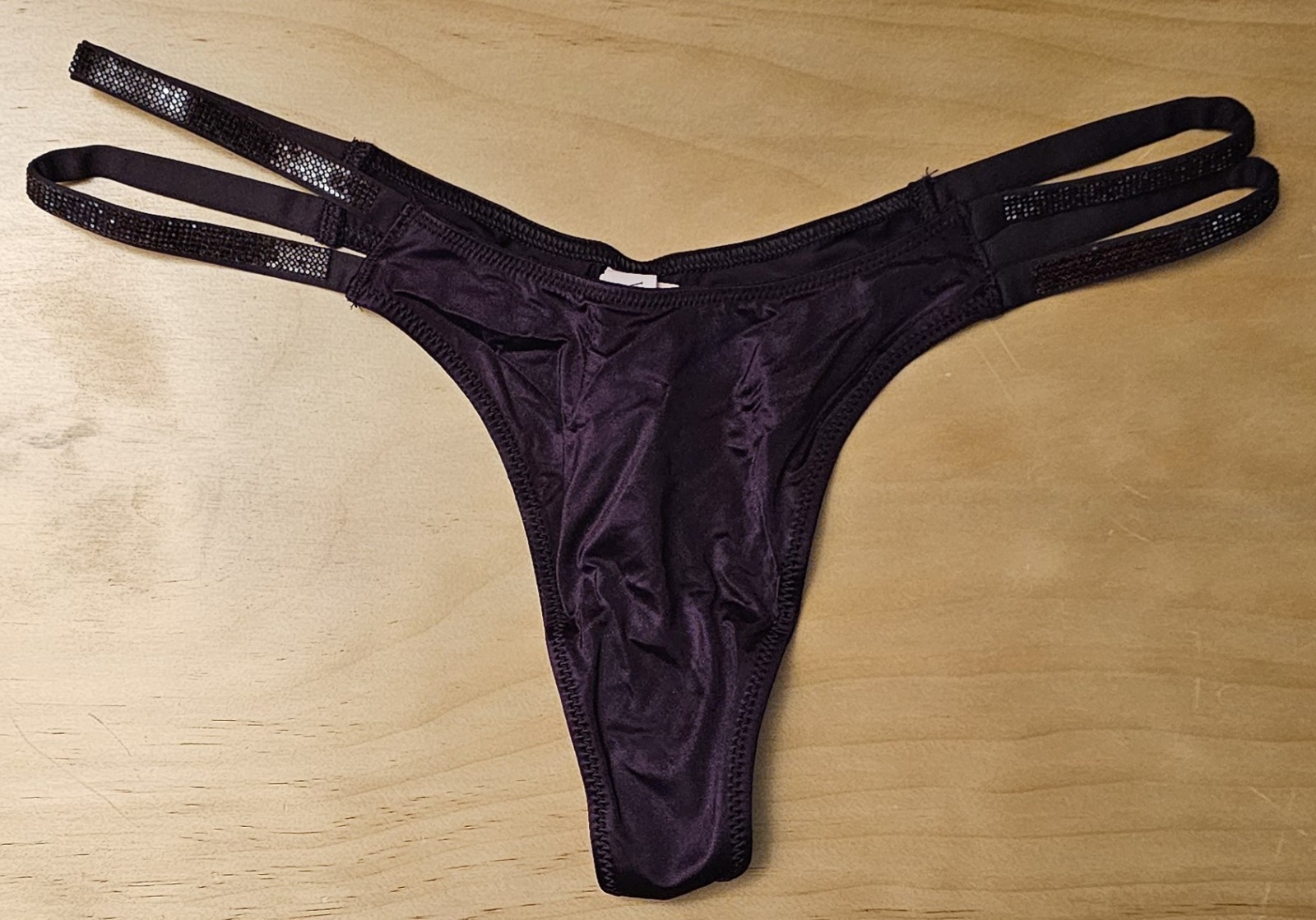Size Small Very Sexy Thong Double Shine Strap Victoria’s Secret Purple New