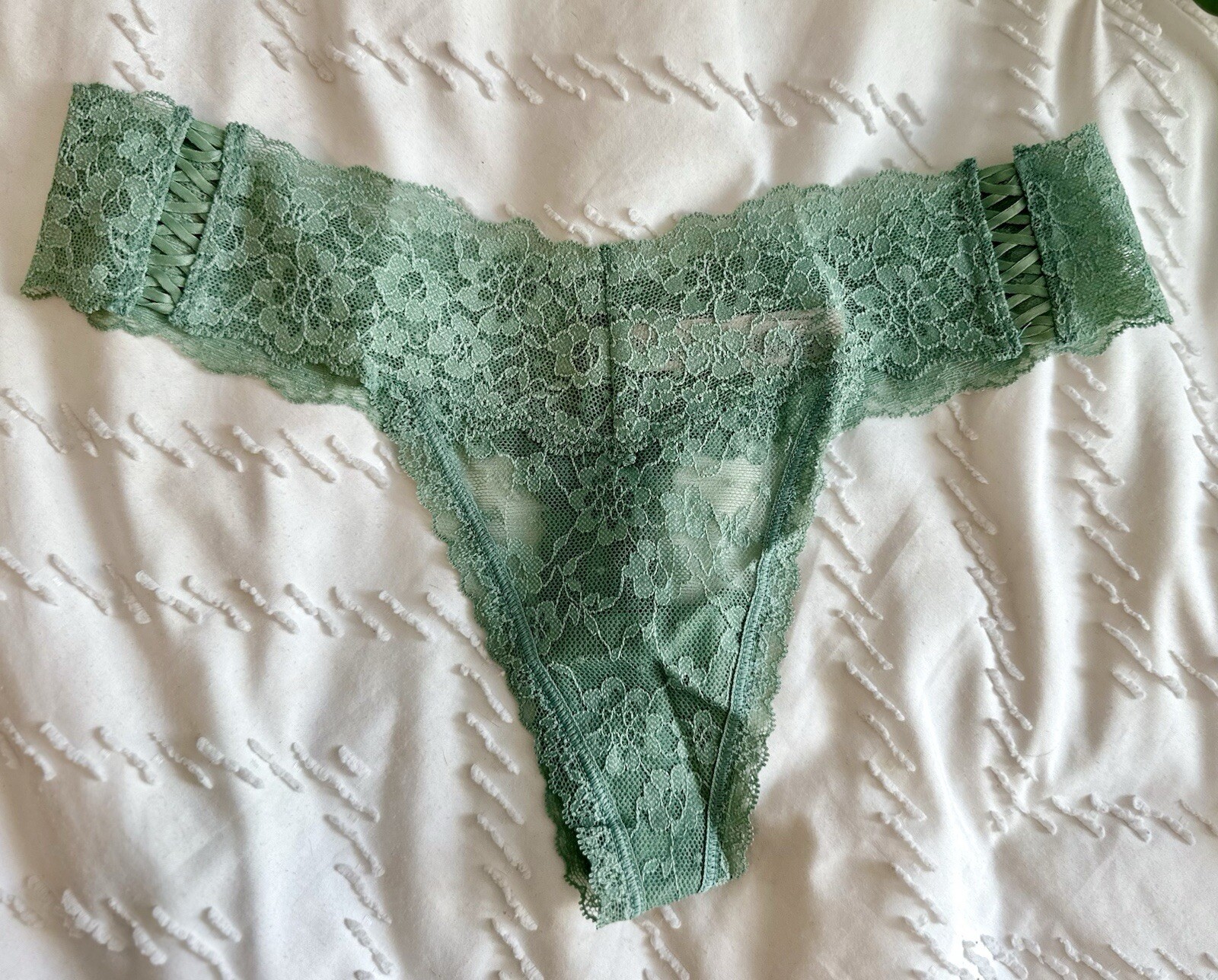 NWT Victoria’s Secret Double Lace Up THE LACIE Thong Panties Medium Green VS
