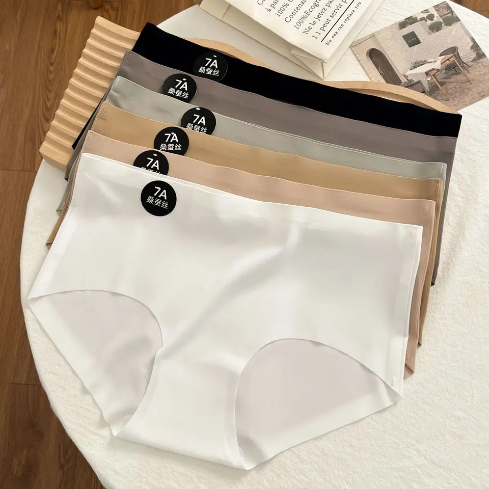 Seamless Panties Mid Rise Soft Lightweight Breathable Women’s Underwear 3 Pcs