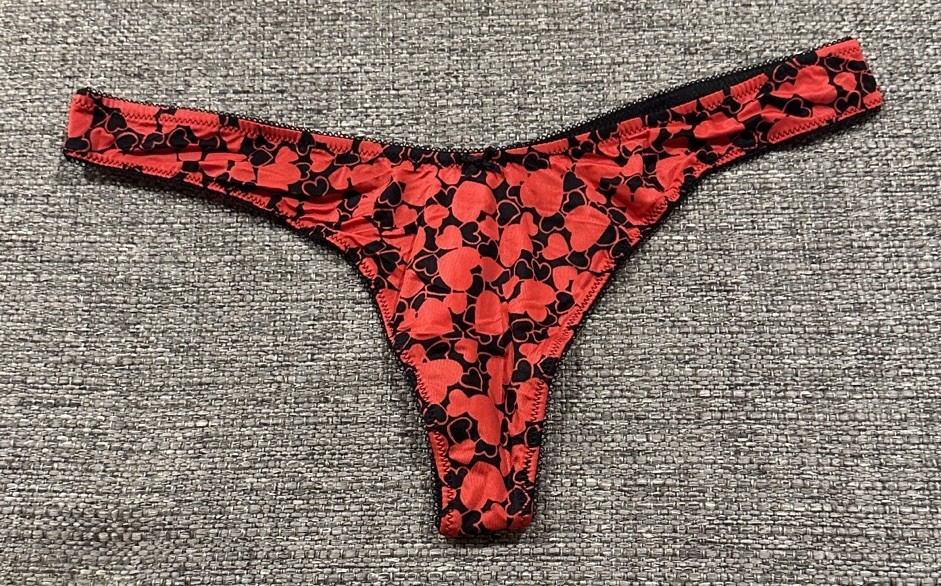 Victoria’s Secret High Leg Heart Print Black And Red Thong Satin Panty Small NWT