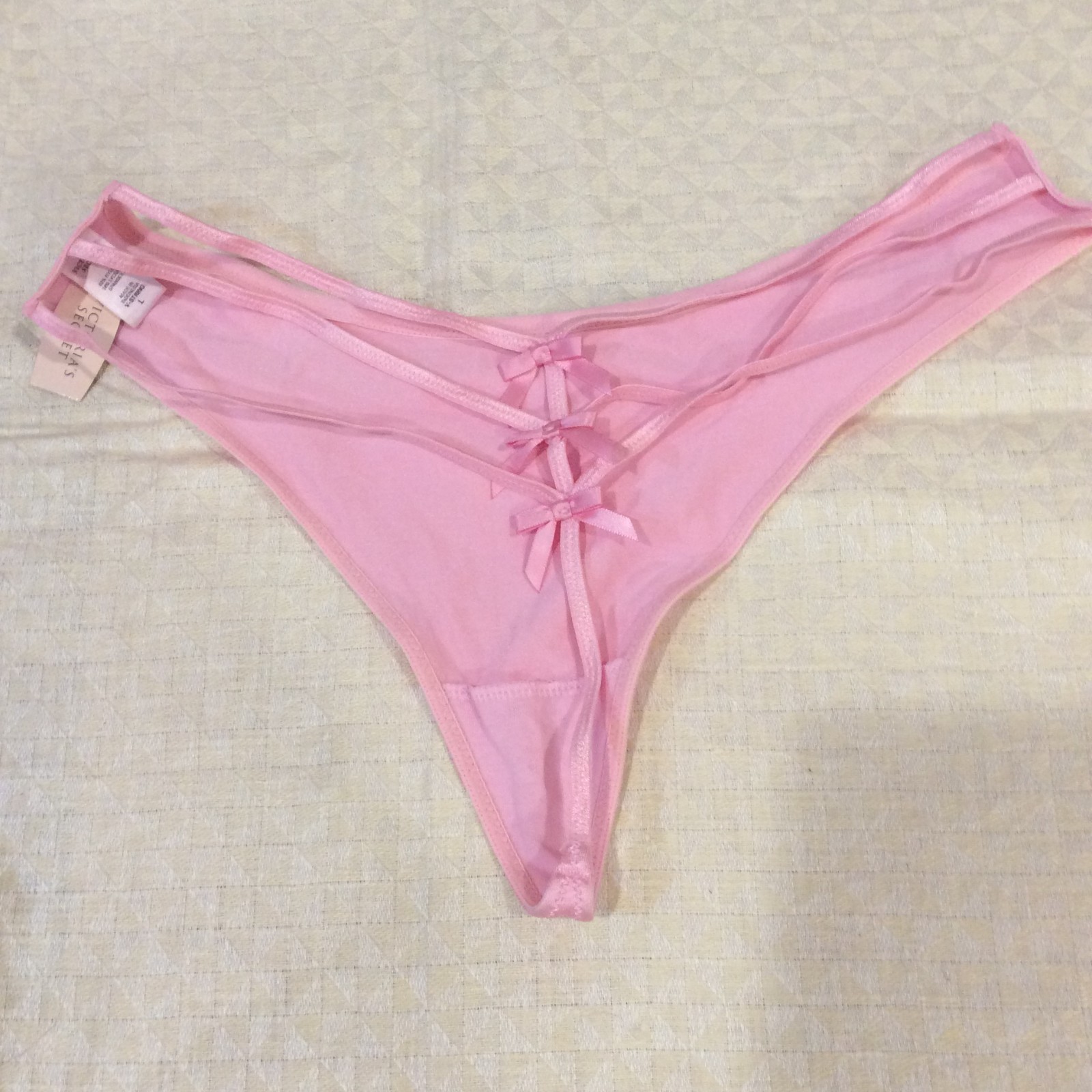 Vintage 2004 Victoria Secret Sweet Pink Strappy Back Bow V String Size L