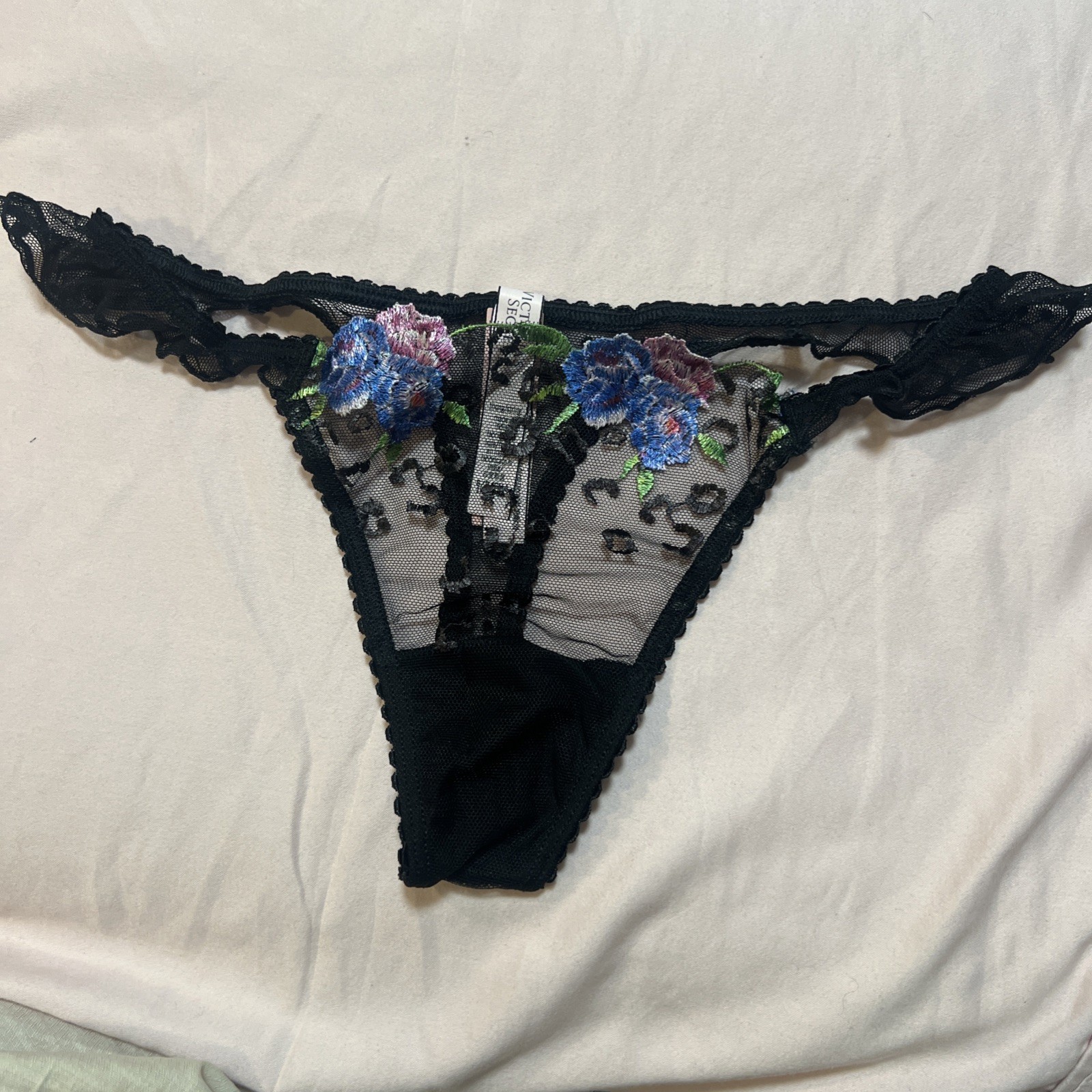 Victoria’s Secret Floral Lace Embroidered Ruffle ThongPanty Black Color small